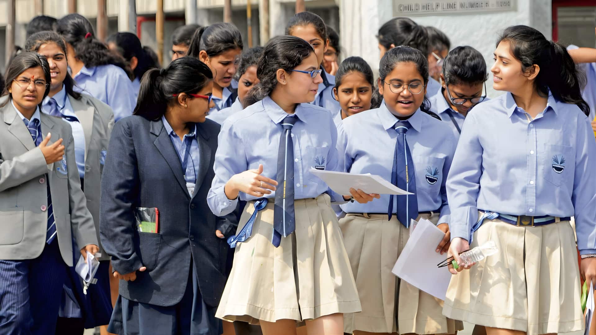 10 மணிக்கு மேல் அனுமதி இல்லை; பொதுத்தேர்வு எழுதும் மாணவர்களுக்கு முக்கிய அறிவிப்புகளை வெளியிட்டது சிபிஎஸ்இ