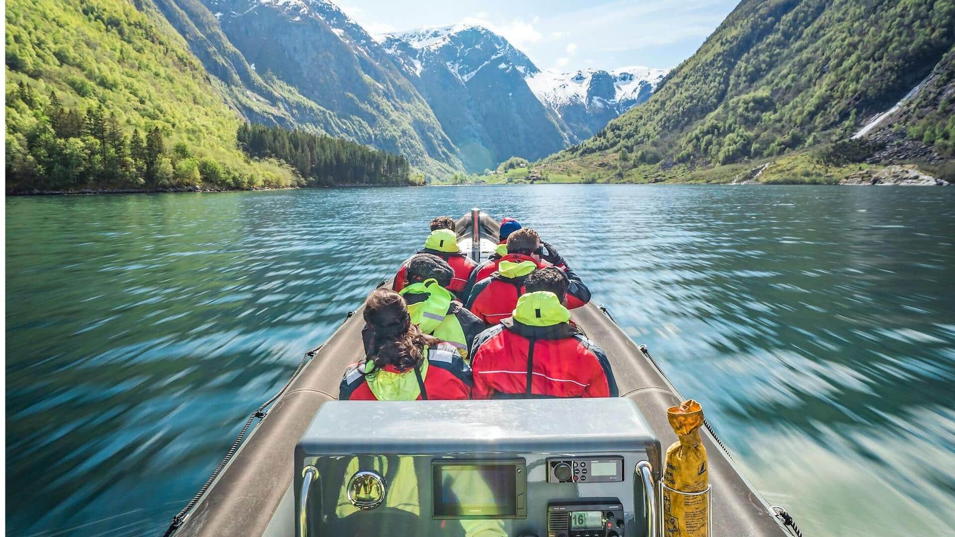 நார்வேயின் ஃபியோர்டுஸ் செல்கிறீர்களா? உங்கள் பயணம் தித்திப்பாக அமைய கவனிக்க வேண்டிய 5 விஷயங்கள்!