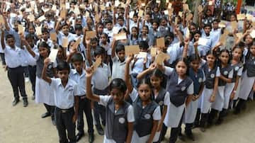 10ம் வகுப்பு பொது தேர்வு முடிவுகள்: பெரம்பலூர் மாவட்டம் சாதனை! 