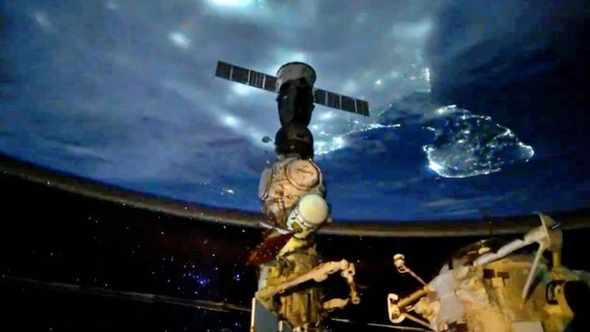 "இந்தியா தான் உலகிலேயே அழகு": ISS-லிருந்து இந்தியாவை படம்பிடித்த சுபன்ஷூ சுக்லா; காண்க "இந்தியா தான் உலகிலேயே அழகு": ISS-லிருந்து இந்தியாவை படம்பிடித்த சுபன்ஷூ சுக்லா; காண்க