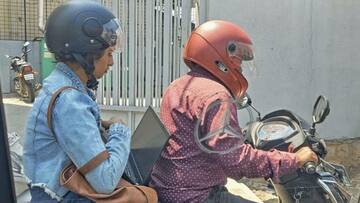 பெங்களூரு: போக்குவரத்து நெரிசலுக்கு நடுவே மடிக்கணினியில் பணிபுரியும் பெண்ணின் புகைப்படம் வைரல்! 