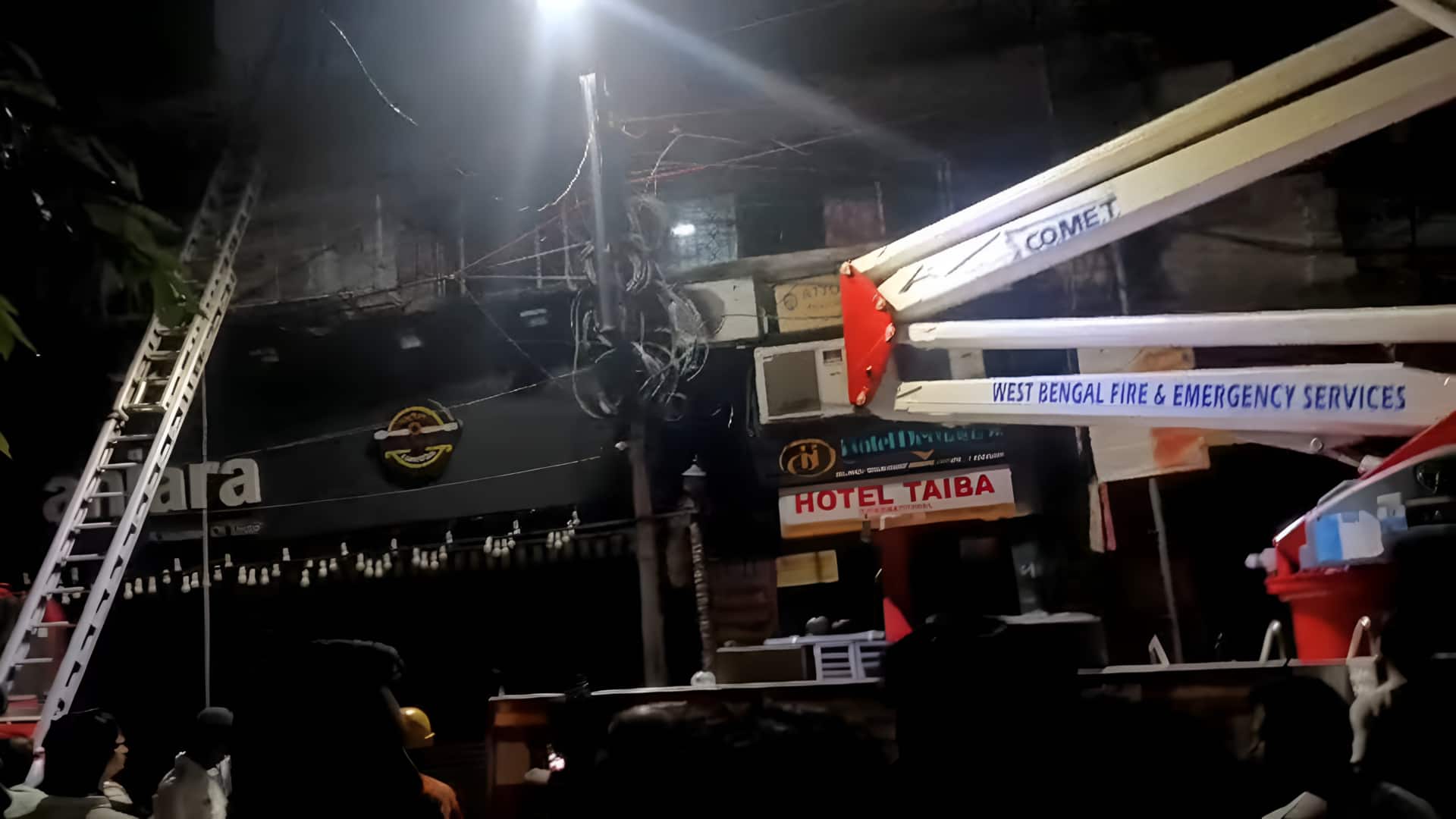 கொல்கத்தா ஹோட்டல் தீ விபத்தில் குழந்தை உட்பட 9 வங்கதேச நாட்டினர் உயிரிழப்பு