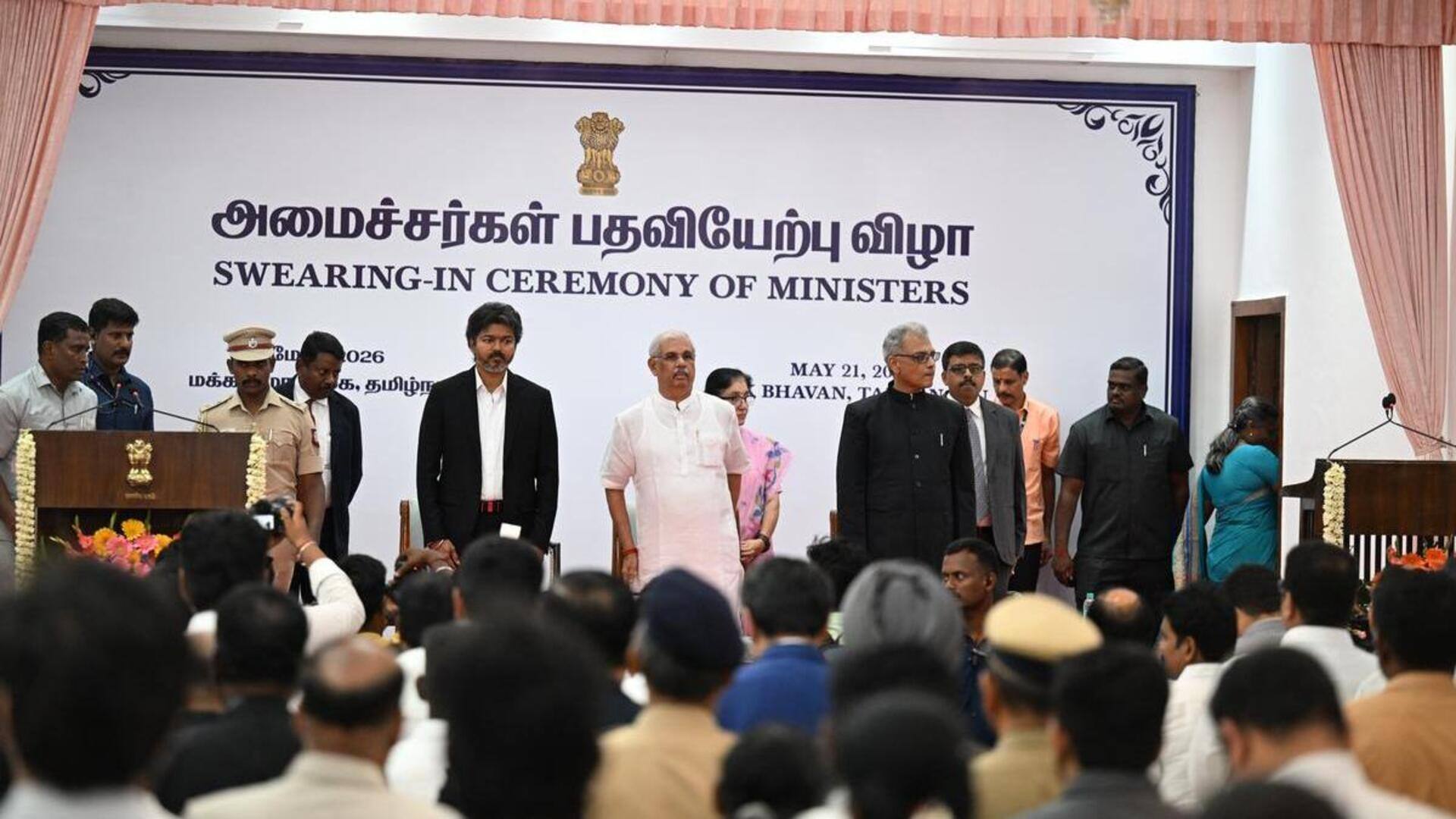 சர்ச்சையில் சிக்கிய அமைச்சர்களுக்கு கல்தா: தமிழக அமைச்சரவையில் அதிரடி மாற்றம்?