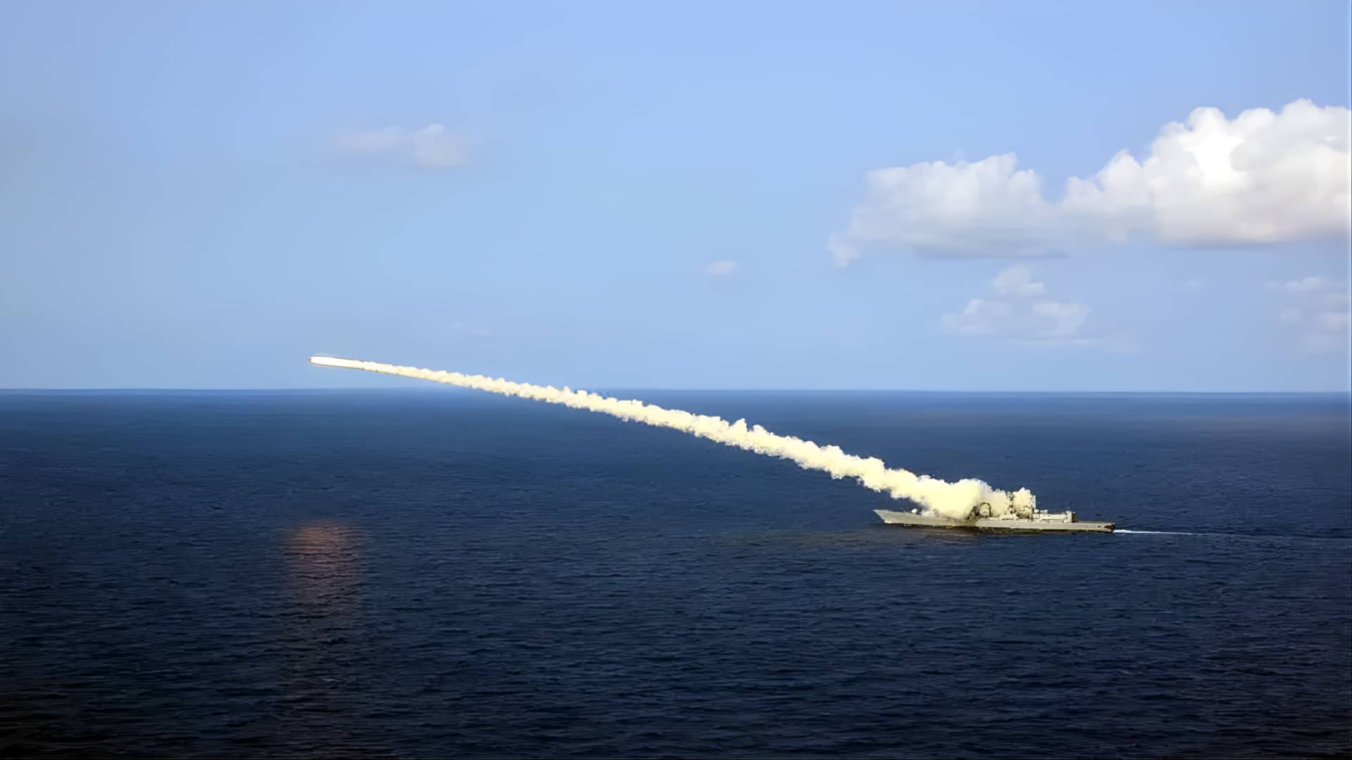 வங்கக் கடலில் இந்தியா-சீனா இடையிலான ஆடுபுலி ஆட்டம்: ஏவுகணை சோதனையை குறிவைக்கும் சீன உளவுக் கப்பல்கள்