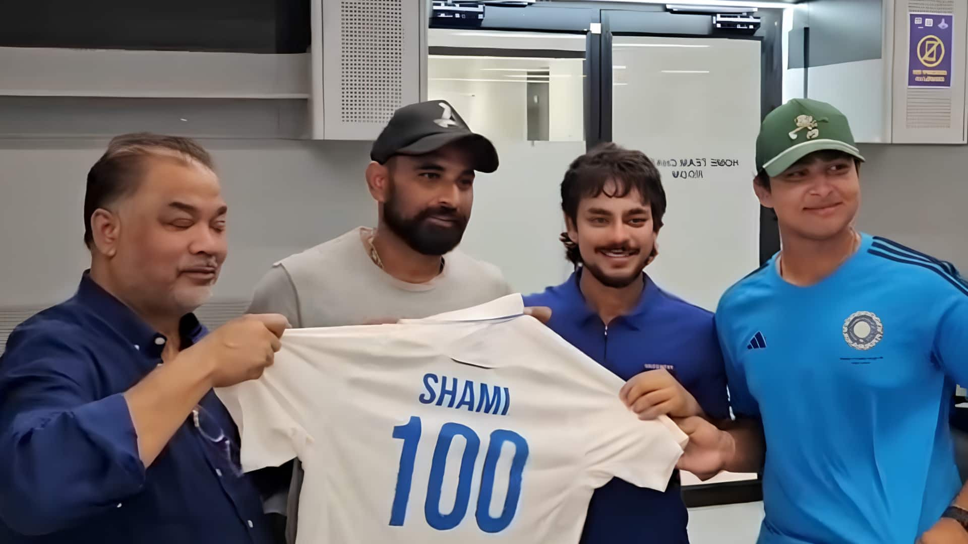 100வது முதல்தரப் போட்டியில் அடியெடுத்து வைக்கும் முகமது ஷமி! CAB வழங்கிய சிறப்பு கௌரவம்; முழு விபரம்