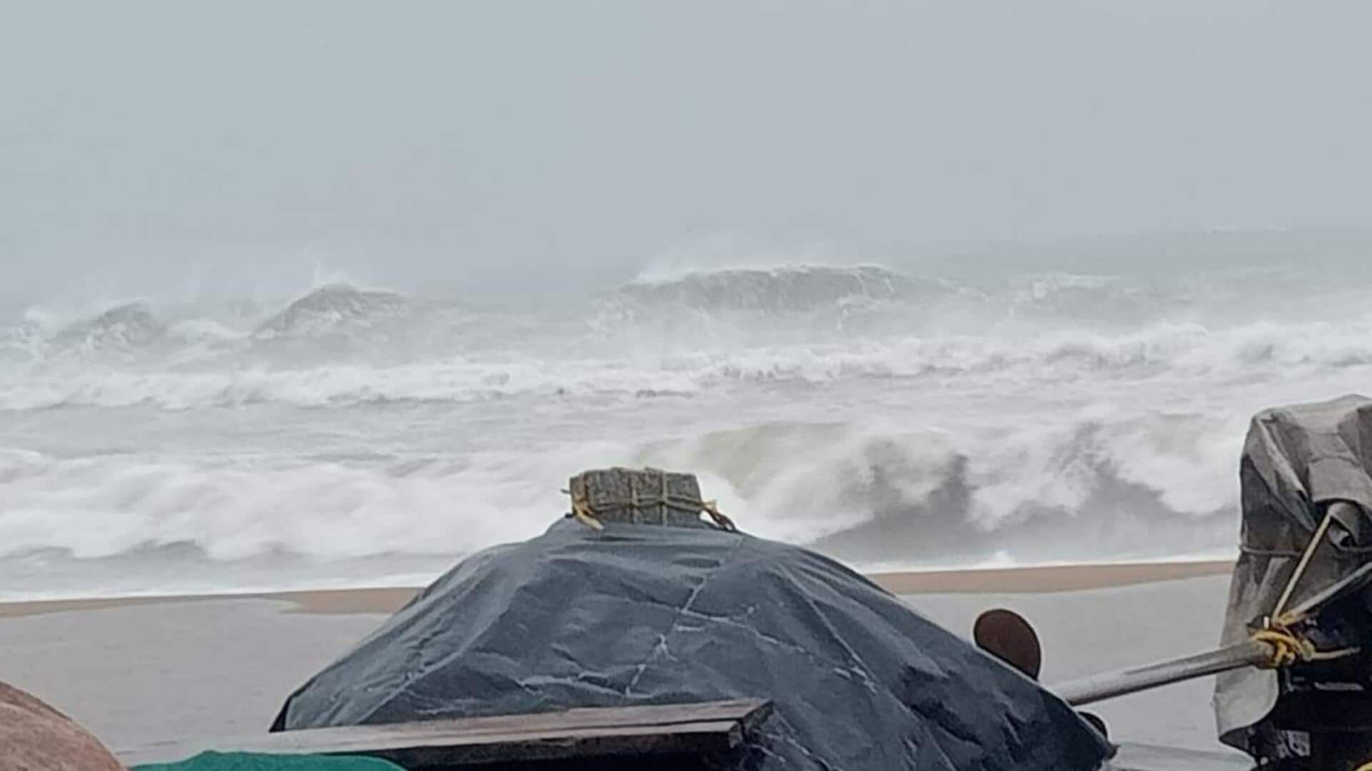 வலுவடையும் மொந்தா புயல்; 9 துறைமுகங்களில் புயல் எச்சரிக்கைக் கூண்டு ஏற்றம்; மீனவர்களுக்கு எச்சரிக்கை வலுவடையும் மொந்தா புயல்; 9 துறைமுகங்களில் புயல் எச்சரிக்கைக் கூண்டு ஏற்றம்; மீனவர்களுக்கு எச்சரிக்கை