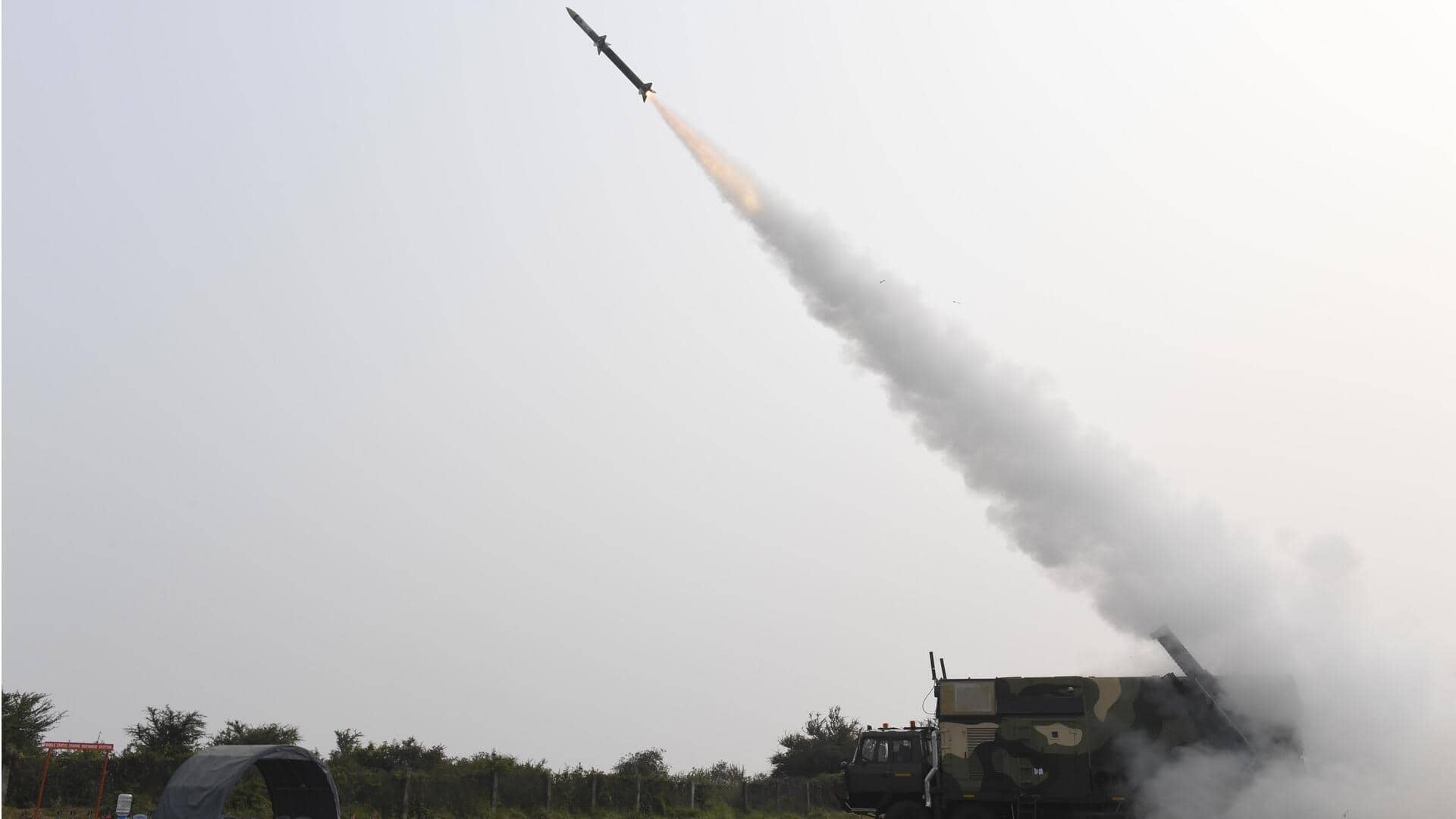 இந்திய வான்வெளியில் புதிய கவசம்! 'ஆகாஷ்-என்ஜி' ஏவுகணை சோதனை வெற்றி