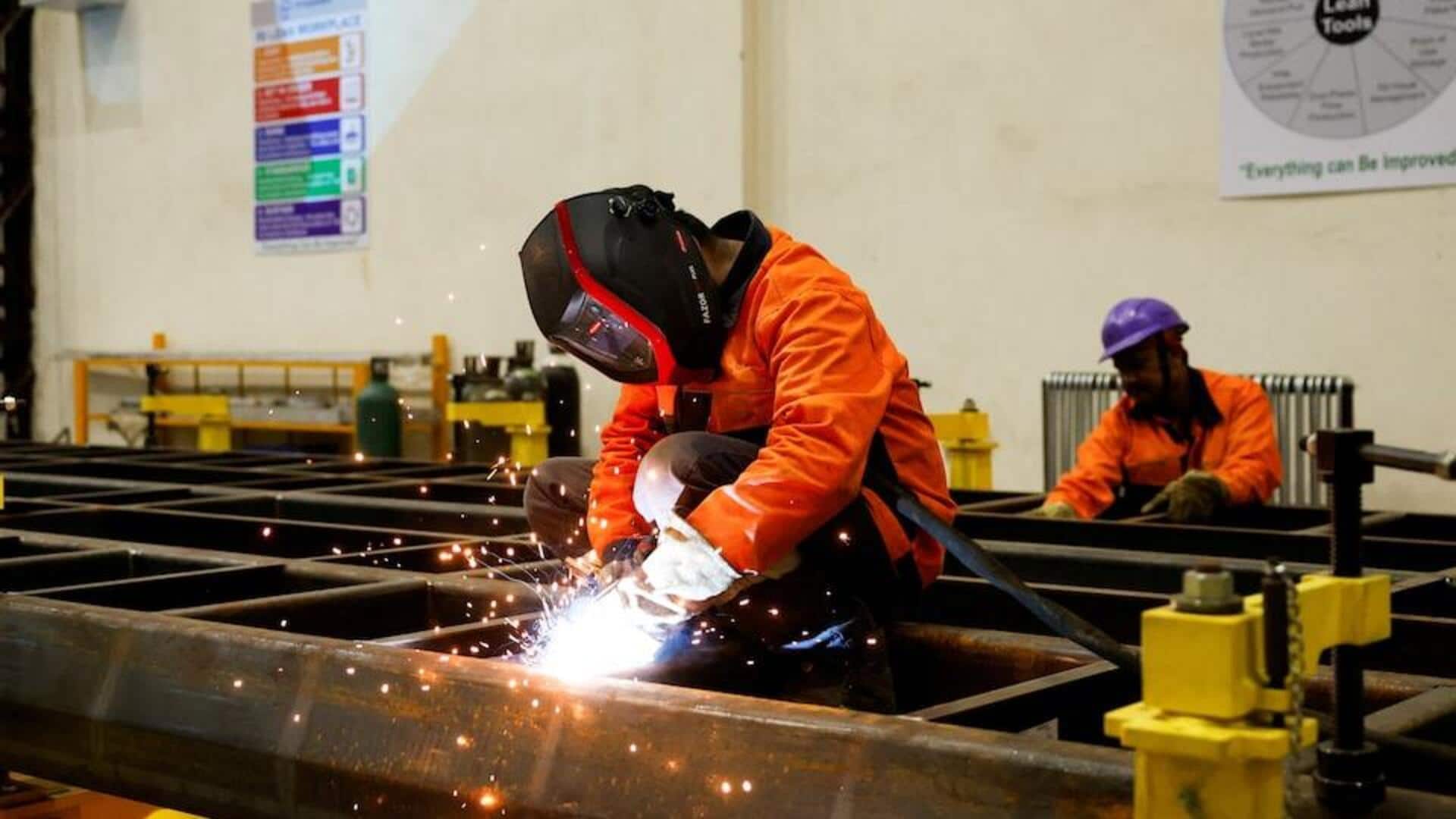 இந்தியாவின் தனியார் துறை வளர்ச்சி 10 மாதங்களில் இல்லாத அளவுக்கு குறைந்துள்ளது