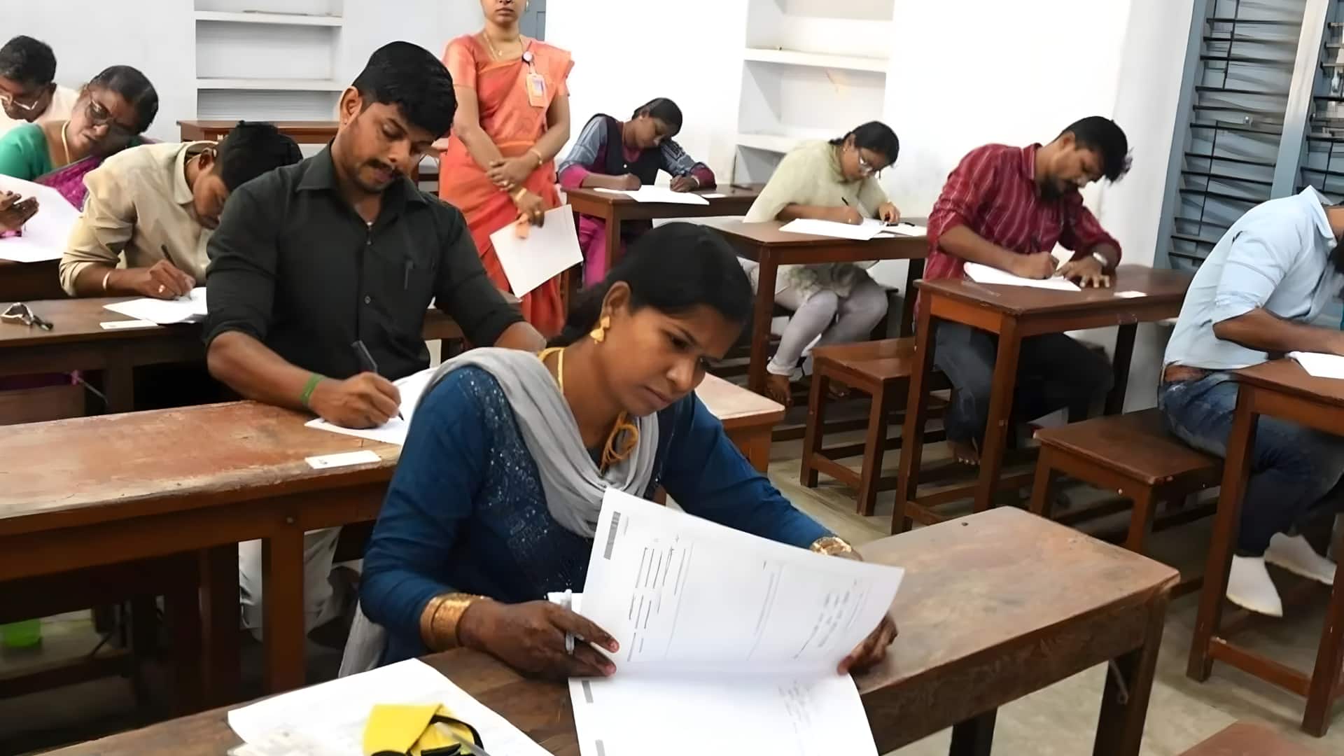 TNPSC Group 4 தேர்வு அறிவிப்பு: விண்ணப்பிக்கும் முறை மற்றும் முக்கிய தேதிகள்