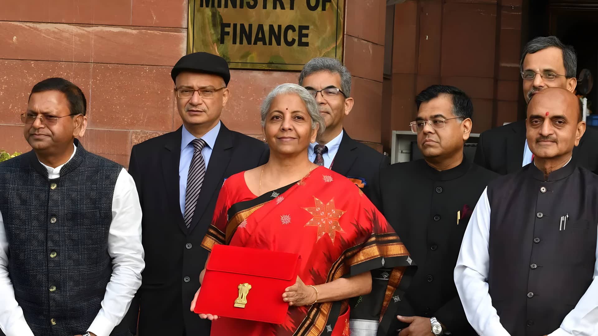 முகவரி மாறினாலும் பாரம்பரியம் மாறாது: பழைய இடத்திலேயே அச்சிடப்படும் பட்ஜெட் 2026 ஆவணங்கள்