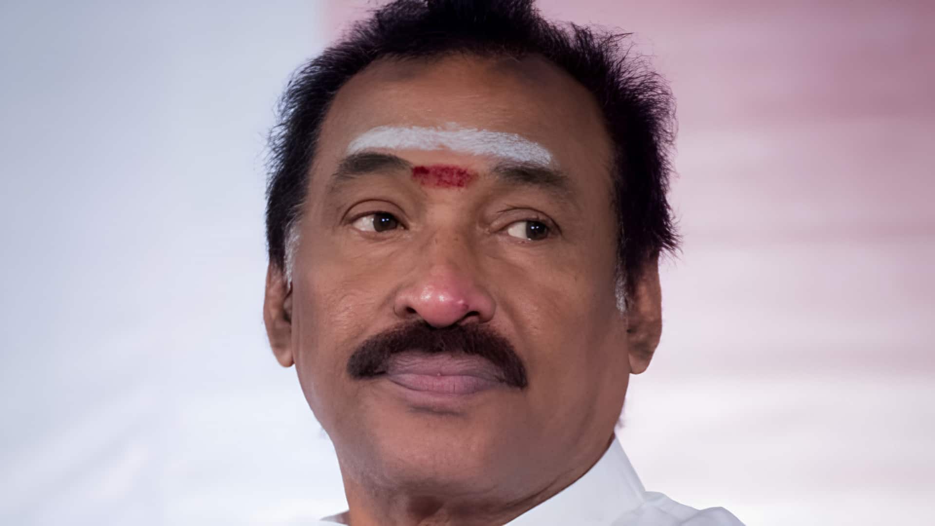 தமிழ் திரையுலகில் பேரதிர்ச்சி! பிரபல இசையமைப்பாளர் தேவா காலமானார்