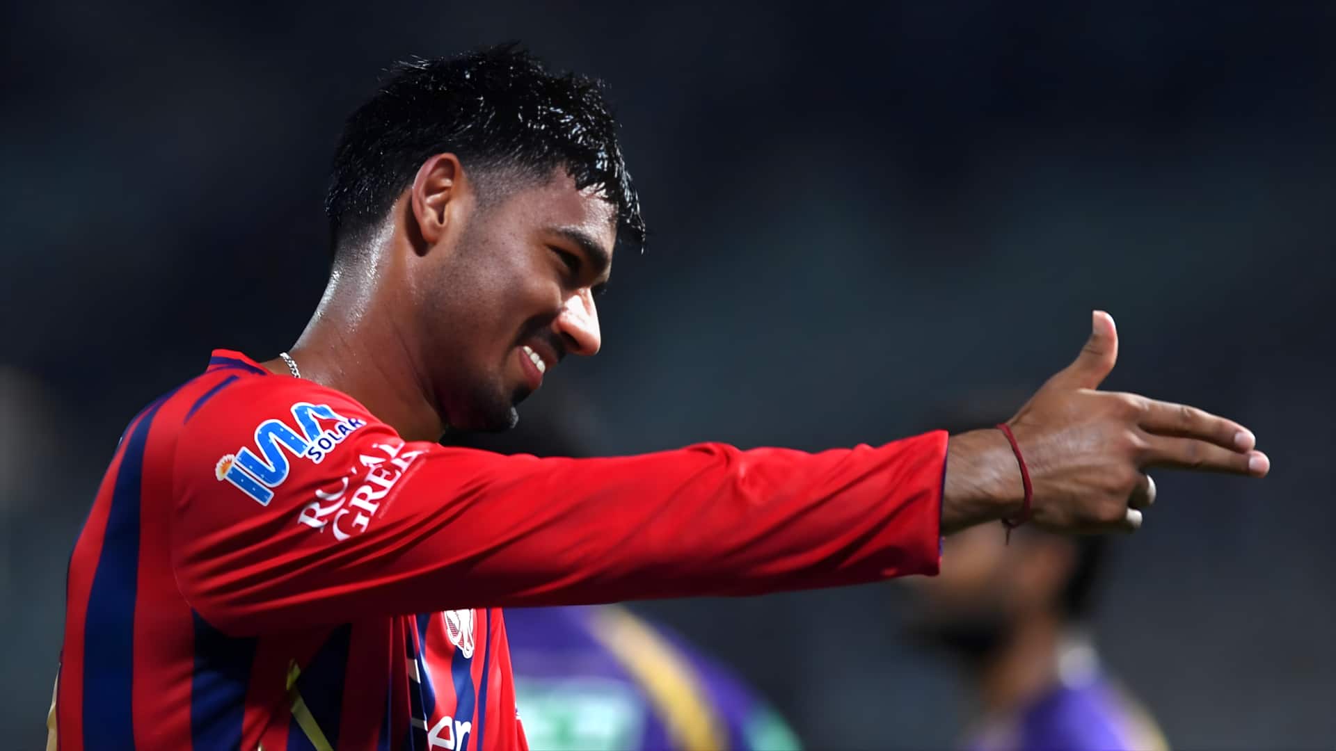 "யார் இந்த முகுல் சௌத்ரி?" கேகேஆர் கையில் இருந்த வெற்றியைப் பறித்த லக்னோவின் மேஜிக் மேன்