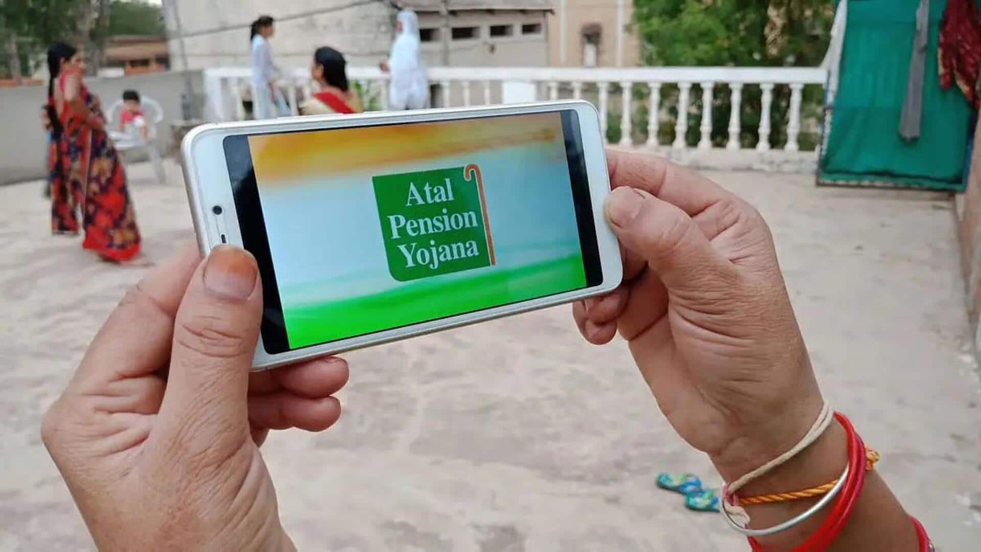 2025இல் மட்டும் 39 லட்சம் சந்தாதாரர்கள் சேர்ப்பு; அடல் பென்ஷன் யோஜனா 8 கோடி பதிவுகளை கடந்து சாதனை 2025இல் மட்டும் 39 லட்சம் சந்தாதாரர்கள் சேர்ப்பு; அடல் பென்ஷன் யோஜனா 8 கோடி பதிவுகளை கடந்து சாதனை