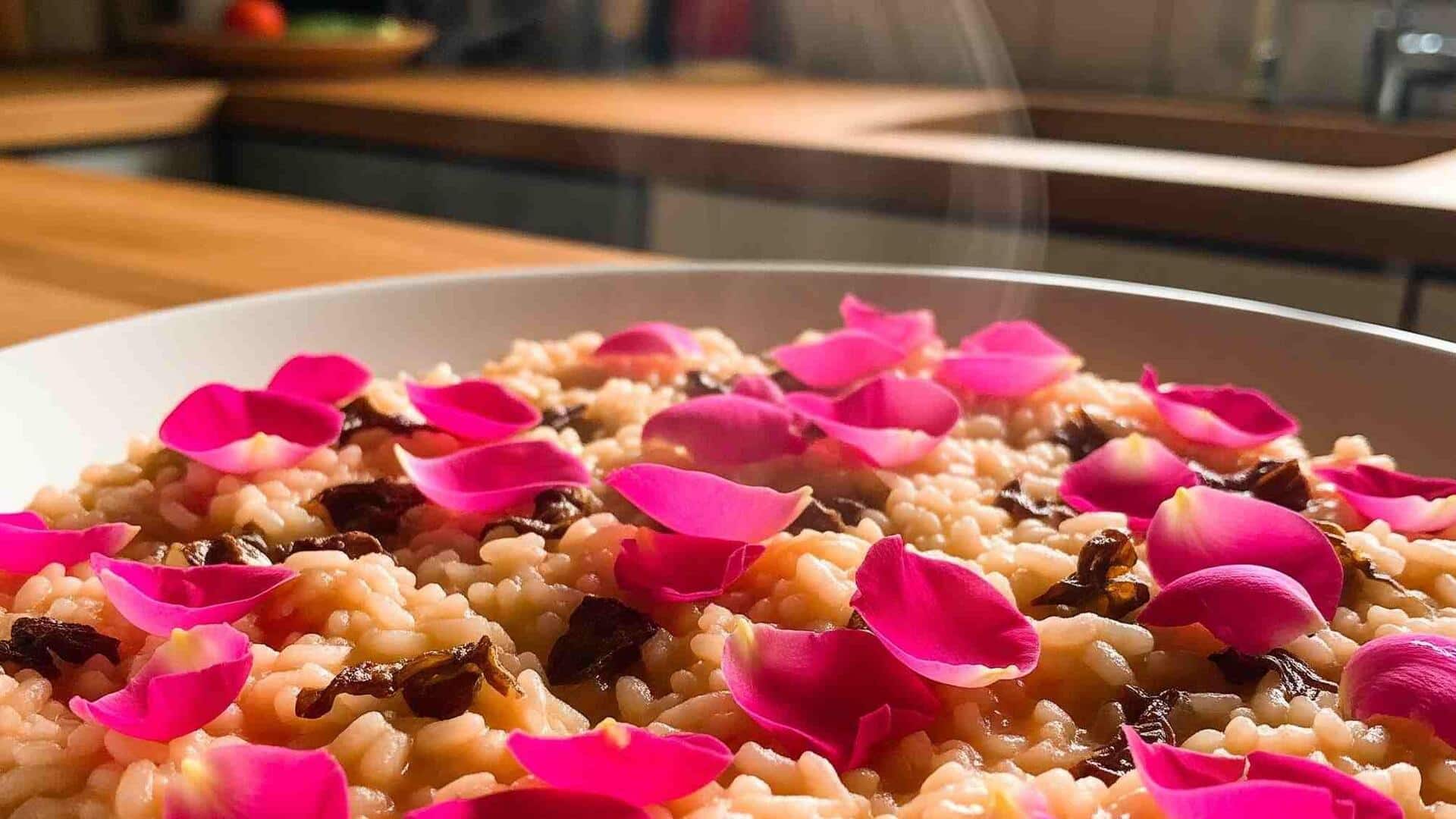 ரோஜா இதழ்களில் இருந்து தயாரிக்கப்படும் 5 சுவையான உணவுகள் - எளிய செய்முறை