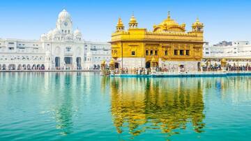 முகத்தில் தேசிய கொடி வரைந்திருந்ததால் பொற்கோவிலுக்குள் செல்ல அனுமதி மறுப்பு 