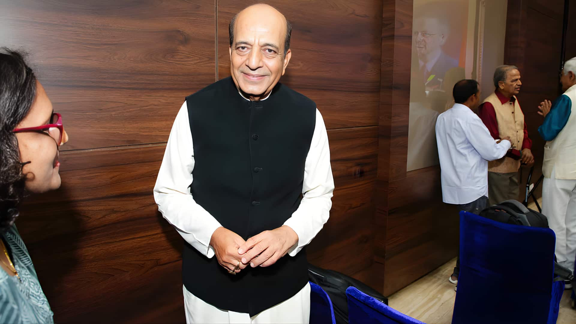 முன்னாள் மத்திய அமைச்சர் தினேஷ் திரிவேதி வங்கதேசத்திற்கான தூதராக நியமனம் செய்தது மத்திய அரசு; பின்னணியில் உள்ள அரசியல் கணக்கு