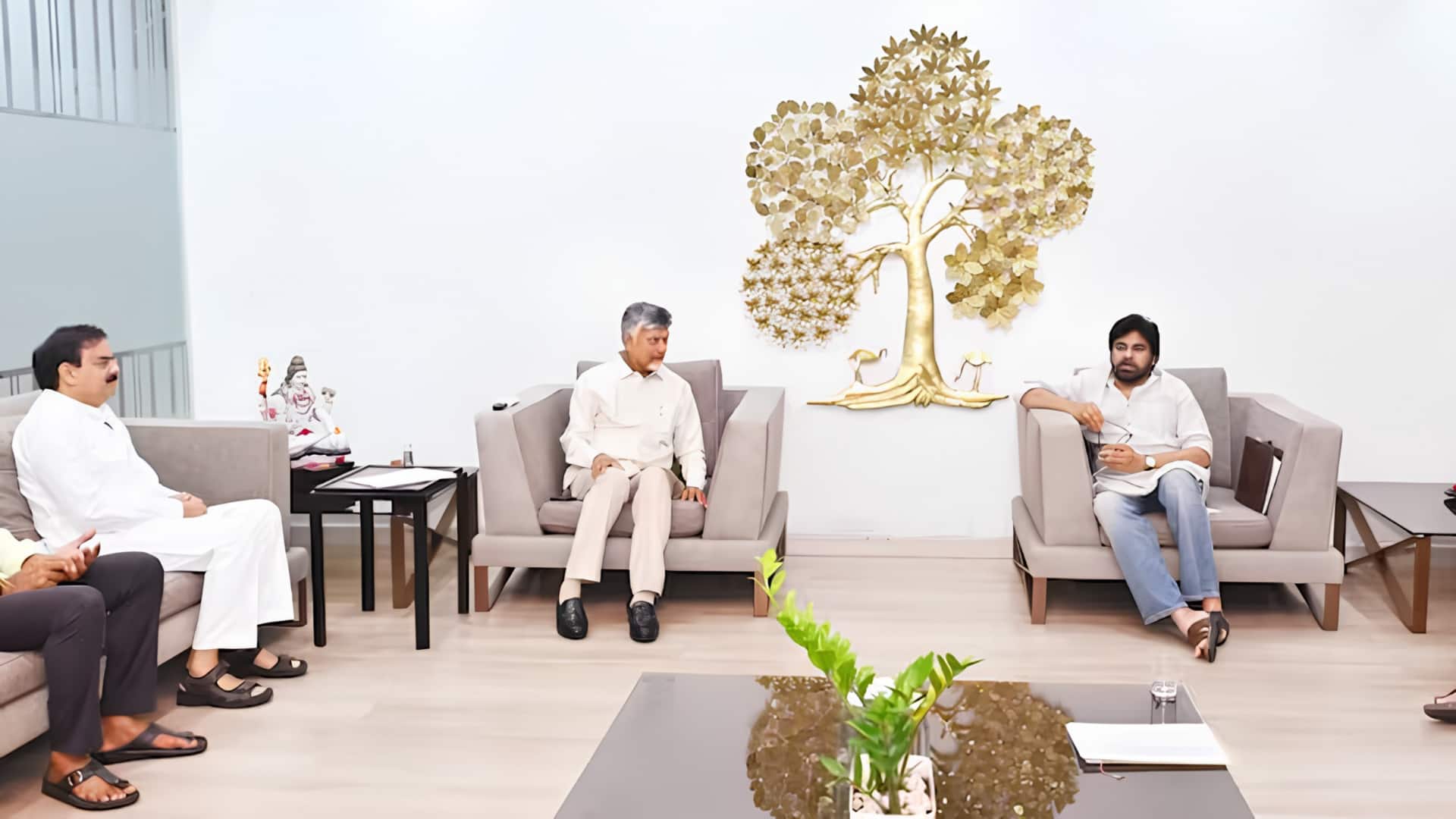 அண்ணாமலை விலகியதால் ஆந்திரா ராஜ்யசபா சீட்டை விட்டுக்கொடுத்தது பாஜக! என்டிஏ கூட்டணியில் புதிய அதிரடி மாற்றம்