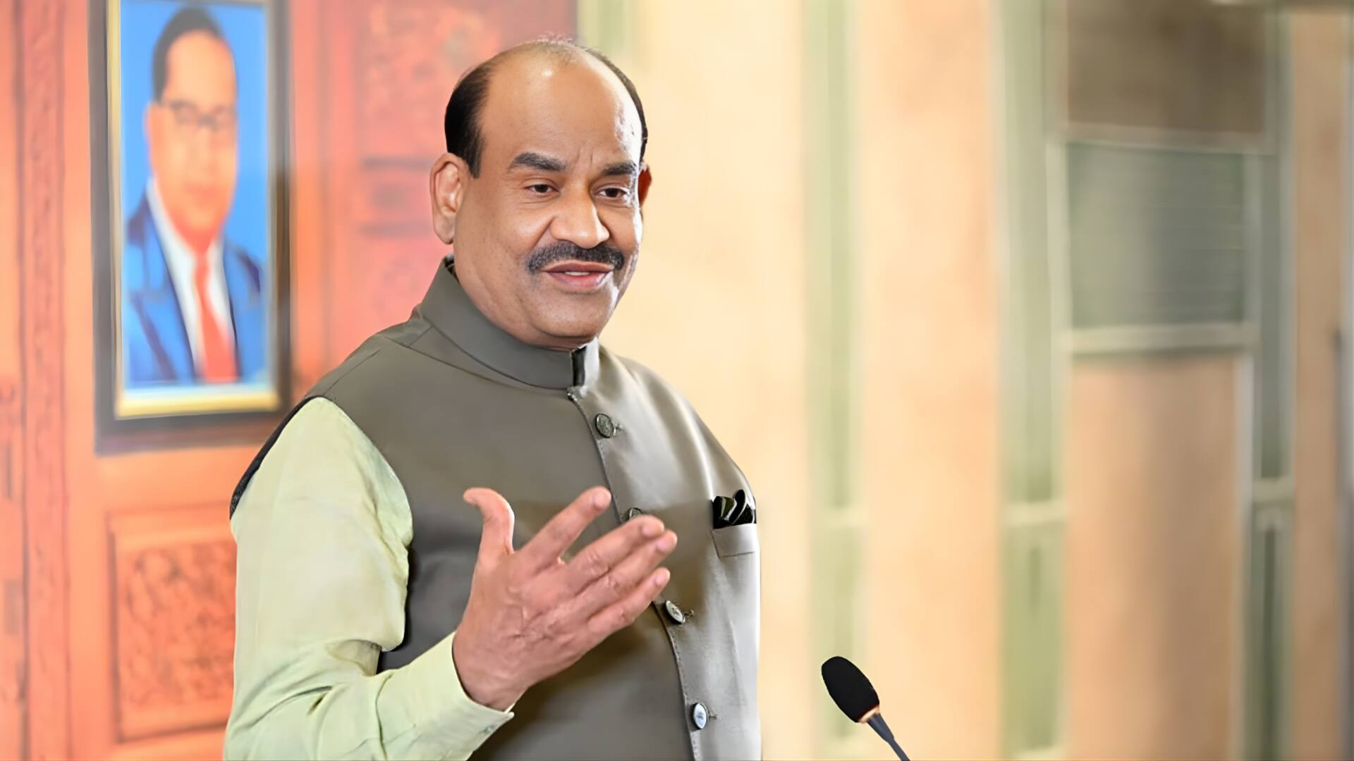 வங்கதேச பிரதமர் பதவியேற்பு விழாவில் ஓம் பிர்லா பங்கேற்பு; பிரதமர் மோடிக்கு பதிலாக சபாநாயகர் செல்வது ஏன்?