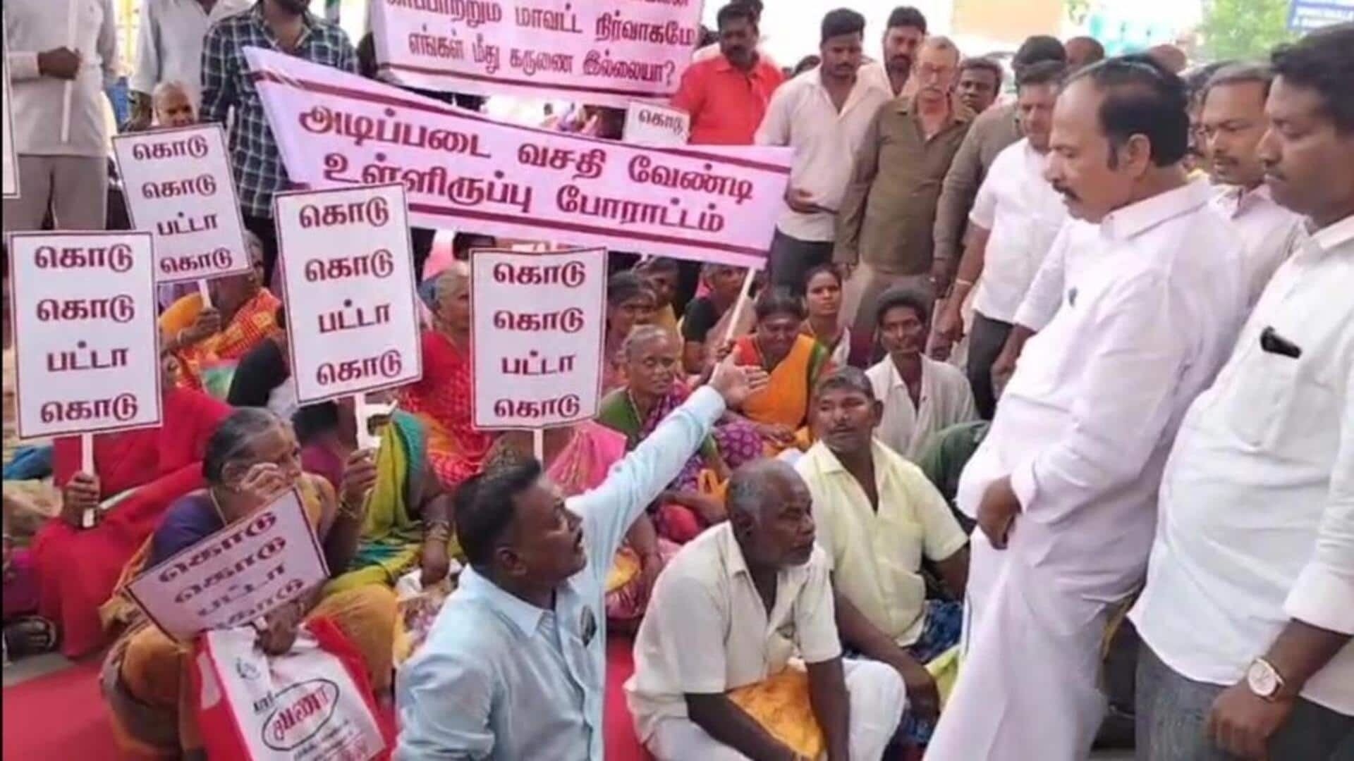 வேலூரில் உங்களுடன் ஸ்டாலின் முகாமில் போராட்டத்தில் ஈடுபட்ட திமுக கவுன்சிலரால் பரபரப்பு