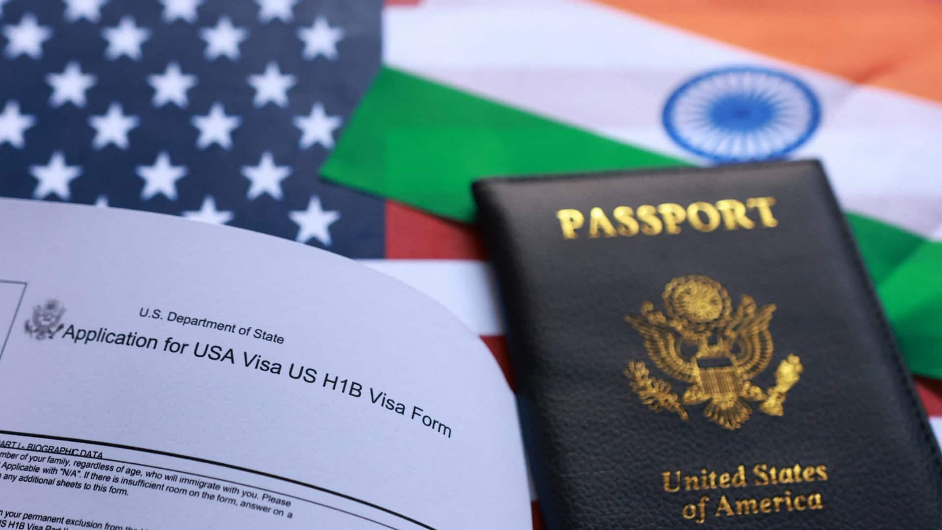 ஐடி துறையினருக்கு மாபெரும் நிம்மதி! $100,000 H-1B விசா கட்டணத்தை ரத்து செய்த நீதிமன்றம்! டிரம்ப் அரசிற்கு பலத்த பின்னடைவு