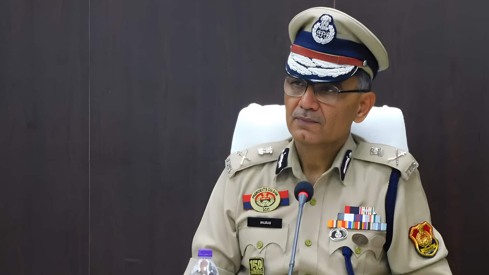 திரிபுரா டிஜிபி அலுவலகத்தில் சடலமாக கண்டெடுக்கப்பட்டார்