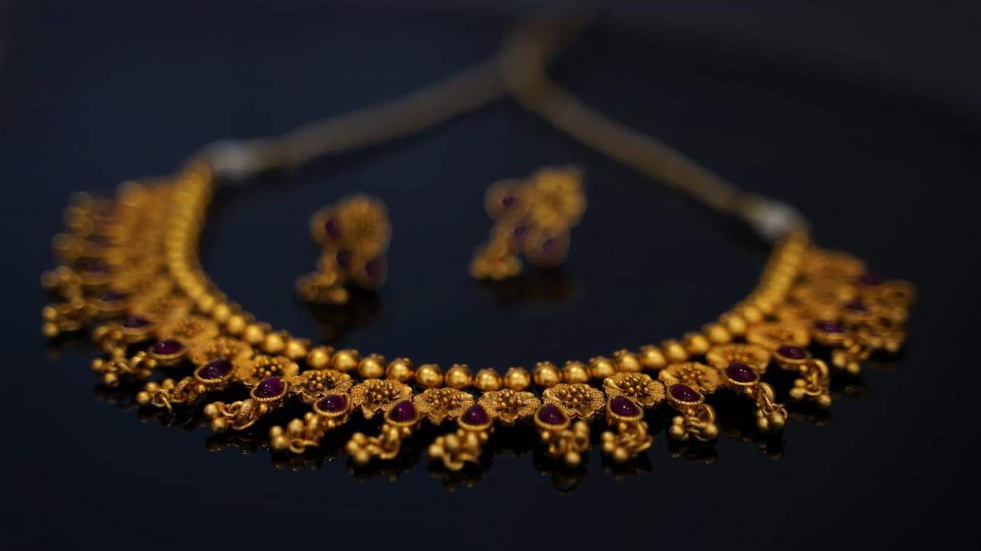 இன்றும் குறைந்தது தங்கத்தின் விலை; ஒரு சவரன் விலை என்ன?