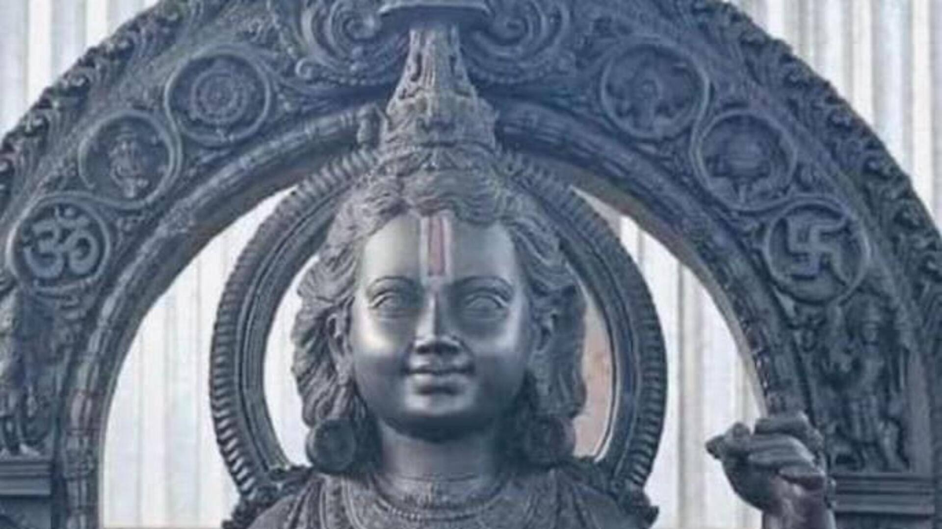 அயோத்தி கோவிலில் ராமர் சிலை திறந்து வைத்தார் பிரதமர் மோடி 