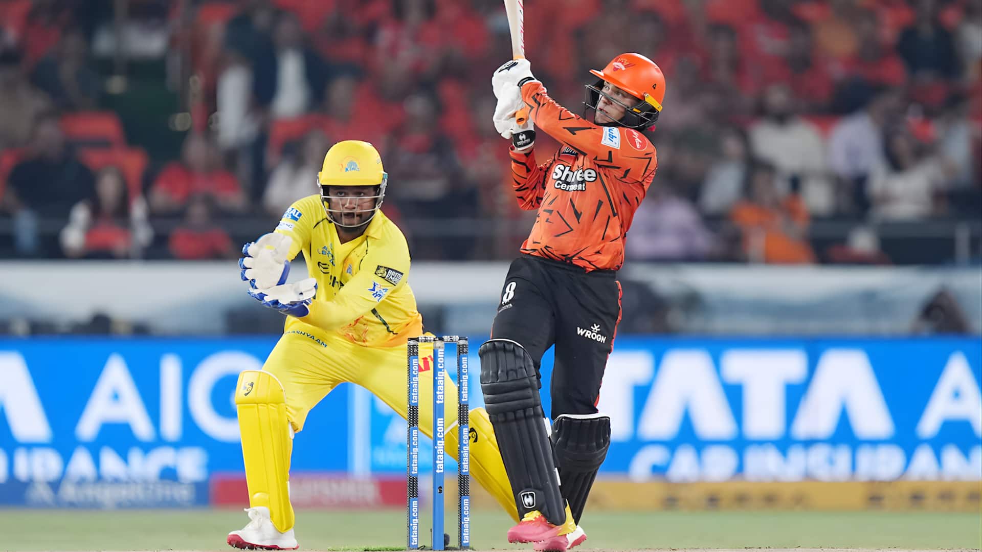 ஐபிஎல் 2026: அபிஷேக் ஷர்மாவின் 15 பந்து அரைசதம்; காவ்யா மாறனின் வைரல் ரியாக்‌ஷன் வீடியோ