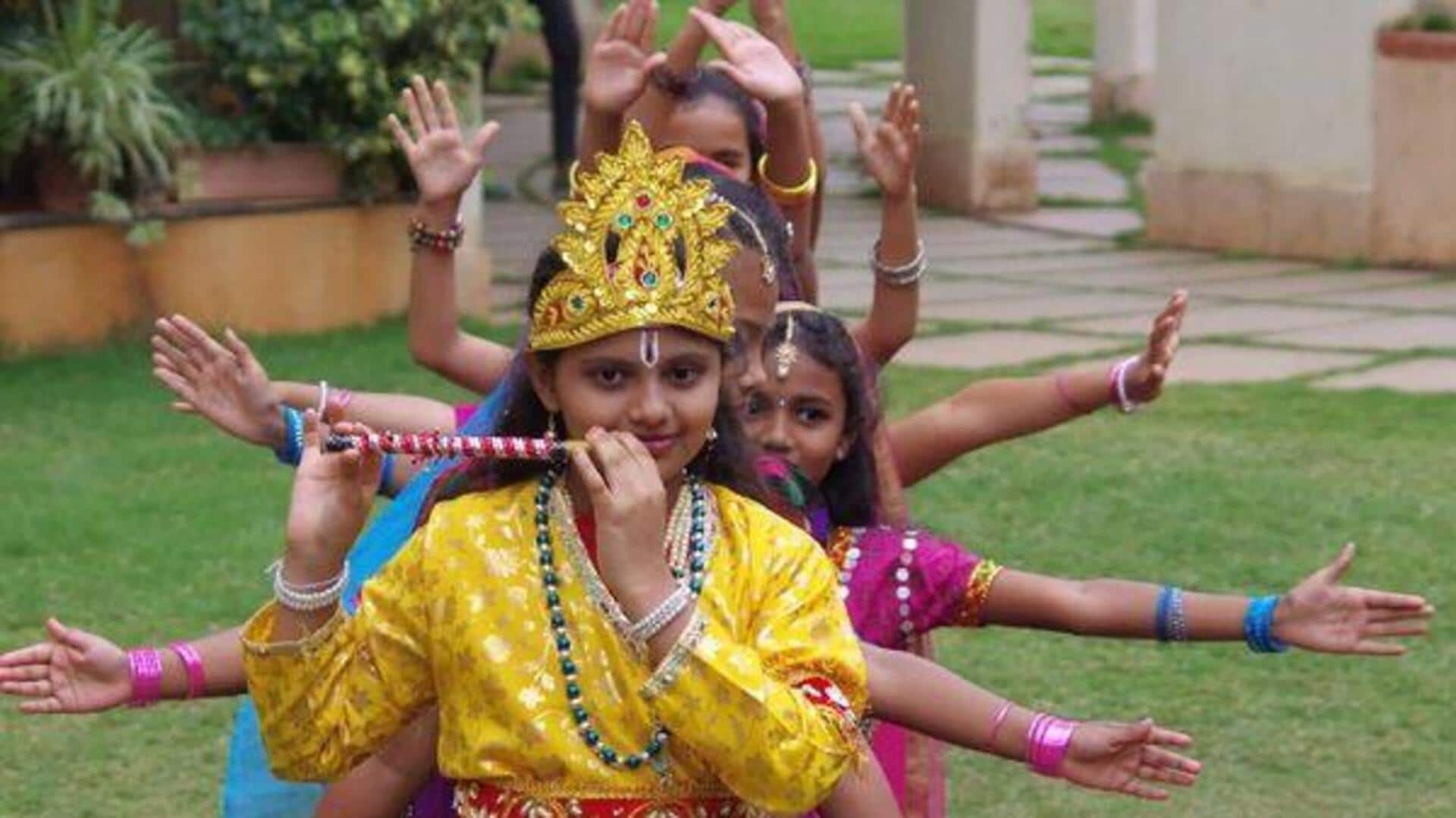 கேரளாவில் மட்டும் ஒருமாதம் கழித்து கிருஷ்ண ஜெயந்தி கொண்டாடுவது ஏன்? இதுதான் காரணம் கேரளாவில் மட்டும் ஒருமாதம் கழித்து கிருஷ்ண ஜெயந்தி கொண்டாடுவது ஏன்? இதுதான் காரணம்