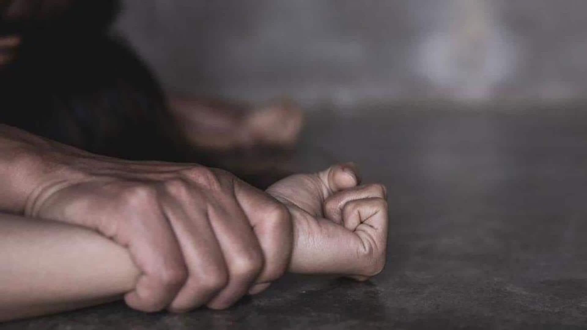 ஹைதராபாத்தில் ஜூஸ்-இல் மயக்கமருந்து கலந்து பலாத்காரம்: ரியல் எஸ்டேட் விற்பனையாளர்கள் 2 பேர் கைது