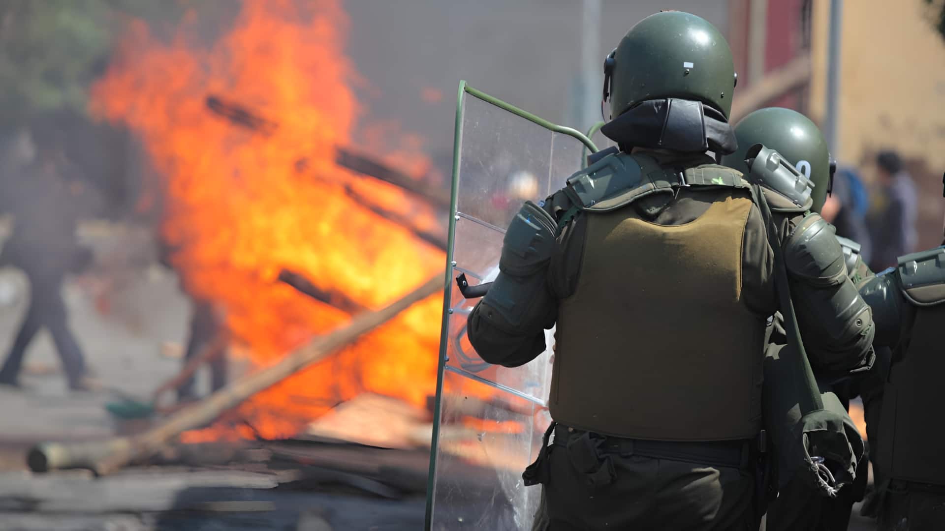 மணிப்பூரில் தொடர்ந்து 3வது நாளாக துப்பாக்கிச் சூடு, தீ வைப்பு சம்பவங்கள் பதிவு