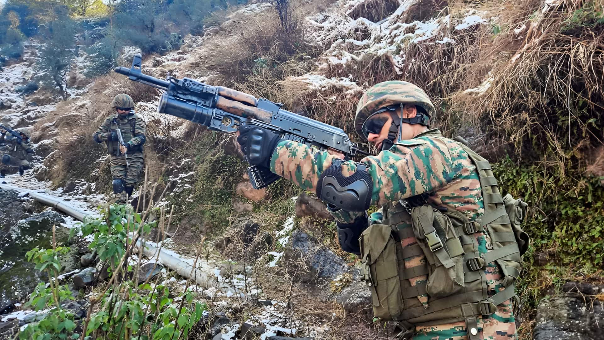 ஜம்மு-காஷ்மீரில் ராணுவம் நடத்தி வரும் பயங்கரவாத எதிர்ப்பு நடவடிக்கையில் பயங்கரவாதி கொல்லப்பட்டார்