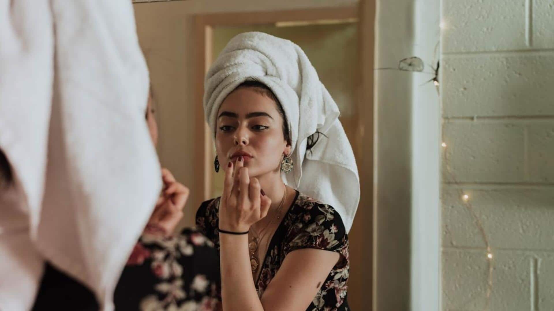 கண்ணாடி போன்ற சருமம் வேண்டுமா? கற்றாழை ஜெல்லைப் பயன்படுத்தலாமா அல்லது கிளிசரினா? சரியான தேர்வு இதோ!