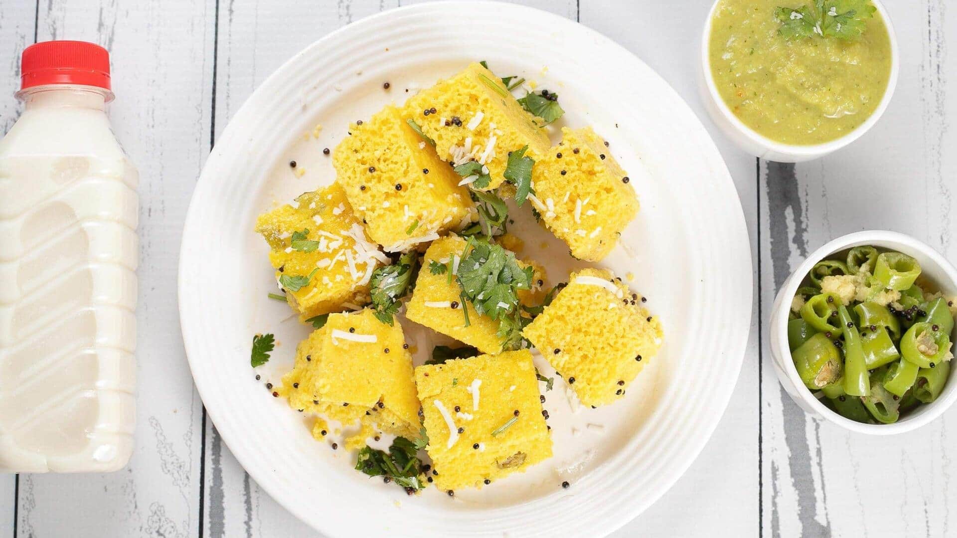 பரோடாவில் நீங்கள் கண்டிப்பாக சுவைக்க வேண்டிய கமண் தோக்ளா!