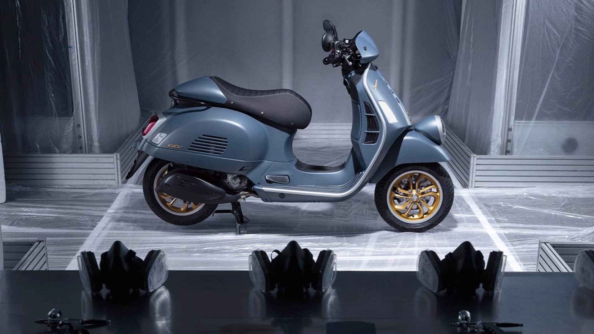 வெஸ்பா ஆஃபிசினா 8 இந்தியாவில் அறிமுகம்: விலை மற்றும் சிறப்பம்சங்கள்