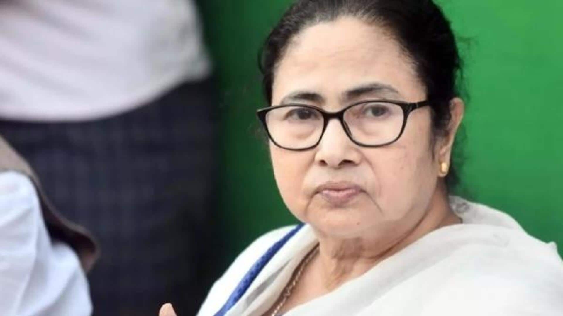 இளம் பெண்கள் இரவில் வெளியே செல்ல அனுமதிக்கக் கூடாதா? மேற்கு வங்க முதல்வர் மம்தா பானர்ஜியின் கருத்தால் சர்ச்சை