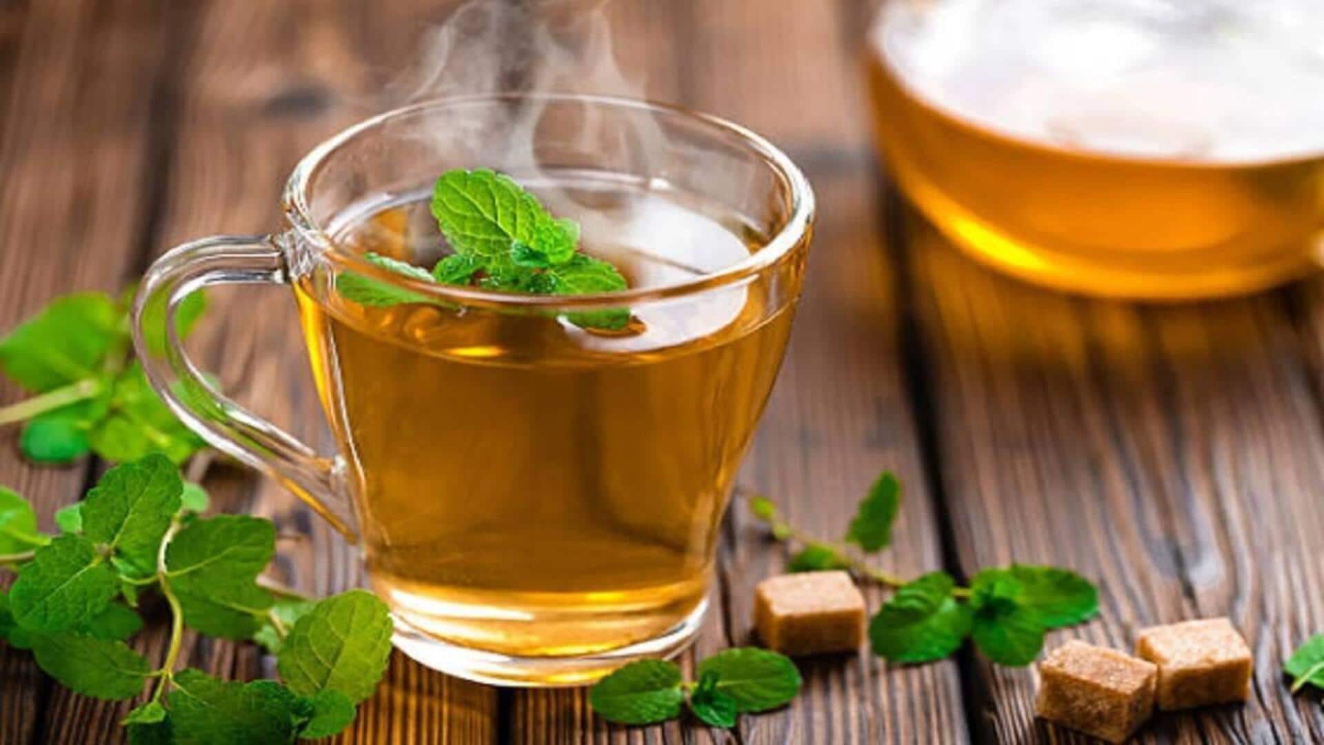 உங்கள் உடல் நீரேற்றமாக இருக்க உதவும் மூலிகை டீ! உங்கள் உடல் நீரேற்றமாக இருக்க உதவும் மூலிகை டீ!