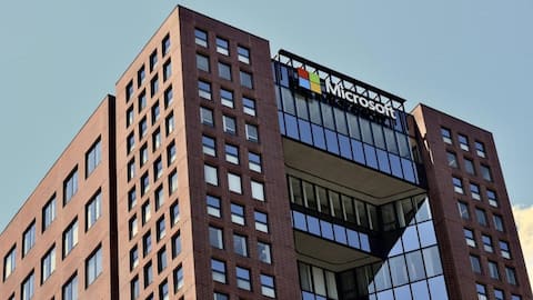மைக்ரோசாஃப்ட் ஊழியர்களுக்குப் பேரதிர்ச்சி? 22,000 பேர் பணிநீக்கமா? மவுனம் கலைத்த நிறுவனம்