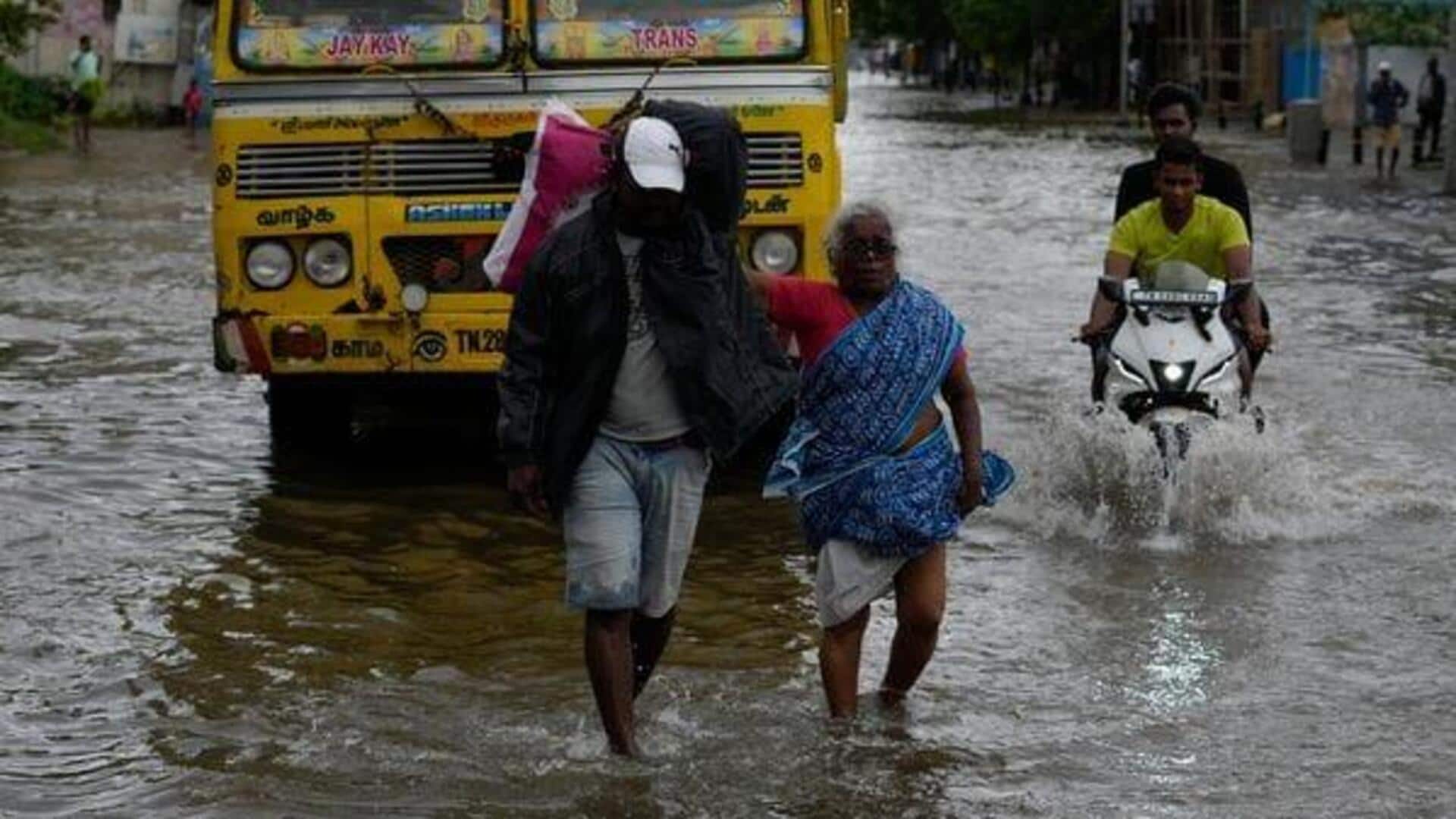 சென்னையில் அதிகாலையில் கனமழை: 30 மாவட்டங்களில் மித மழைக்கு வாய்ப்பு சென்னையில் அதிகாலையில் கனமழை: 30 மாவட்டங்களில் மித மழைக்கு வாய்ப்பு
