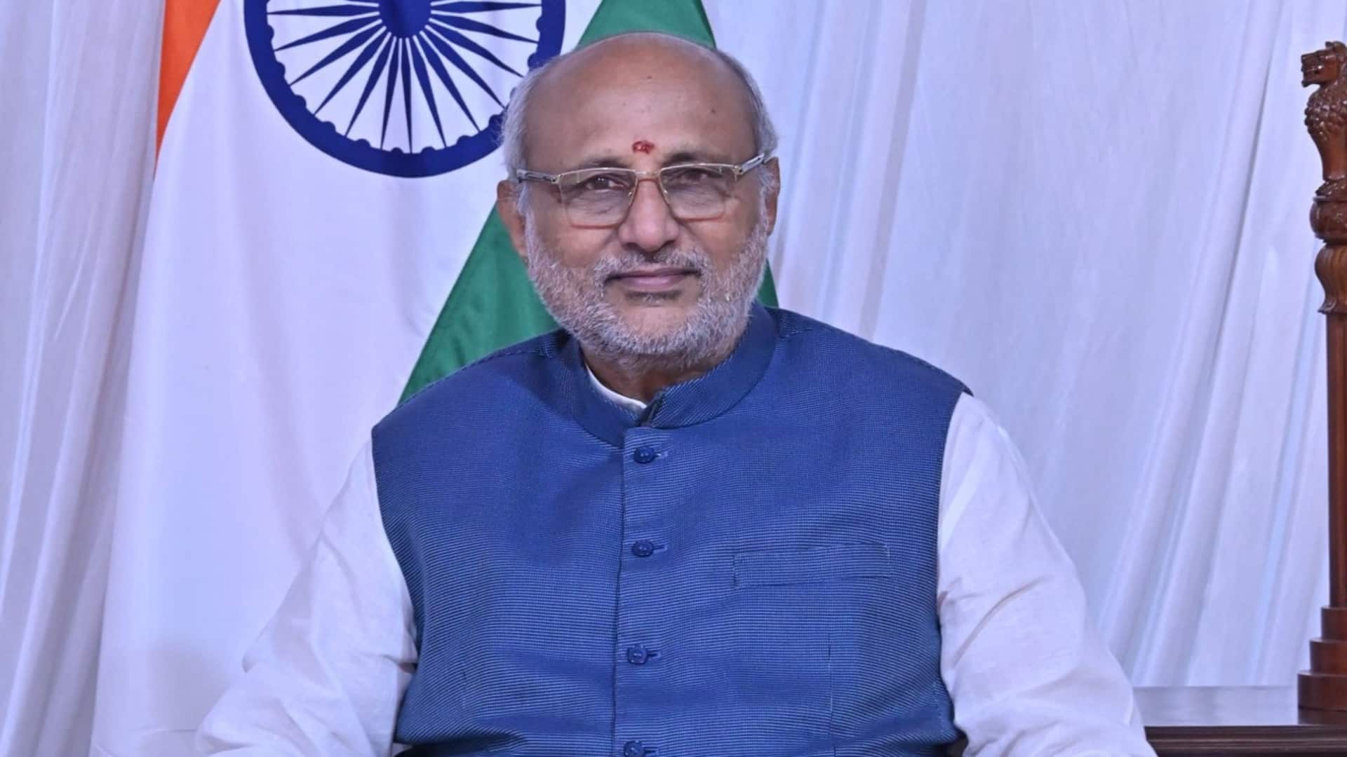 இந்தியாவின் 15வது துணை ஜனாதிபதியாக சி.பி.ராதாகிருஷ்ணன் இன்று பதவியேற்கிறார்