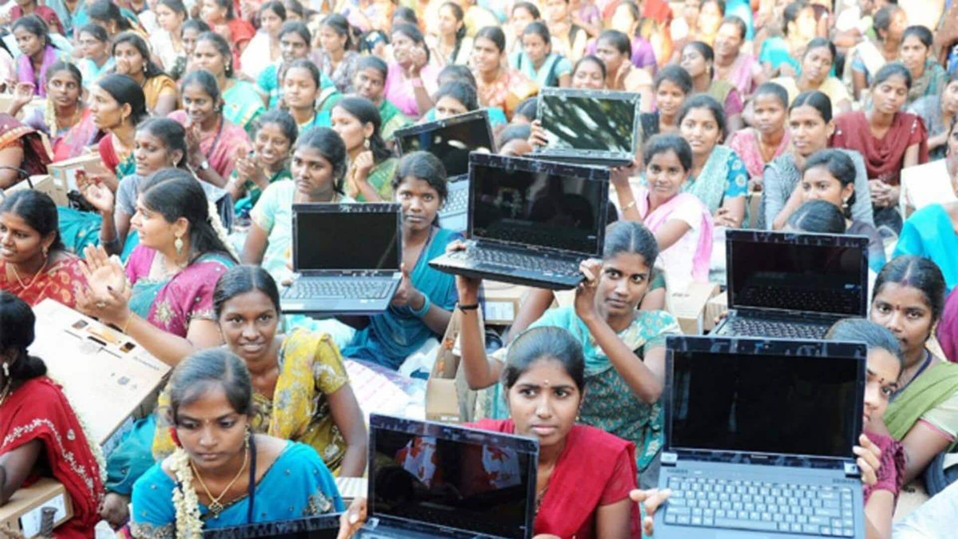 மாணவர்களுக்கு குட் நியூஸ்? தேர்தலுக்கு முன்பாக இலவச லேப்டாப்களை வழங்க தமிழக அரசு திட்டம் என தகவல் மாணவர்களுக்கு குட் நியூஸ்? தேர்தலுக்கு முன்பாக இலவச லேப்டாப்களை வழங்க தமிழக அரசு திட்டம் என தகவல்