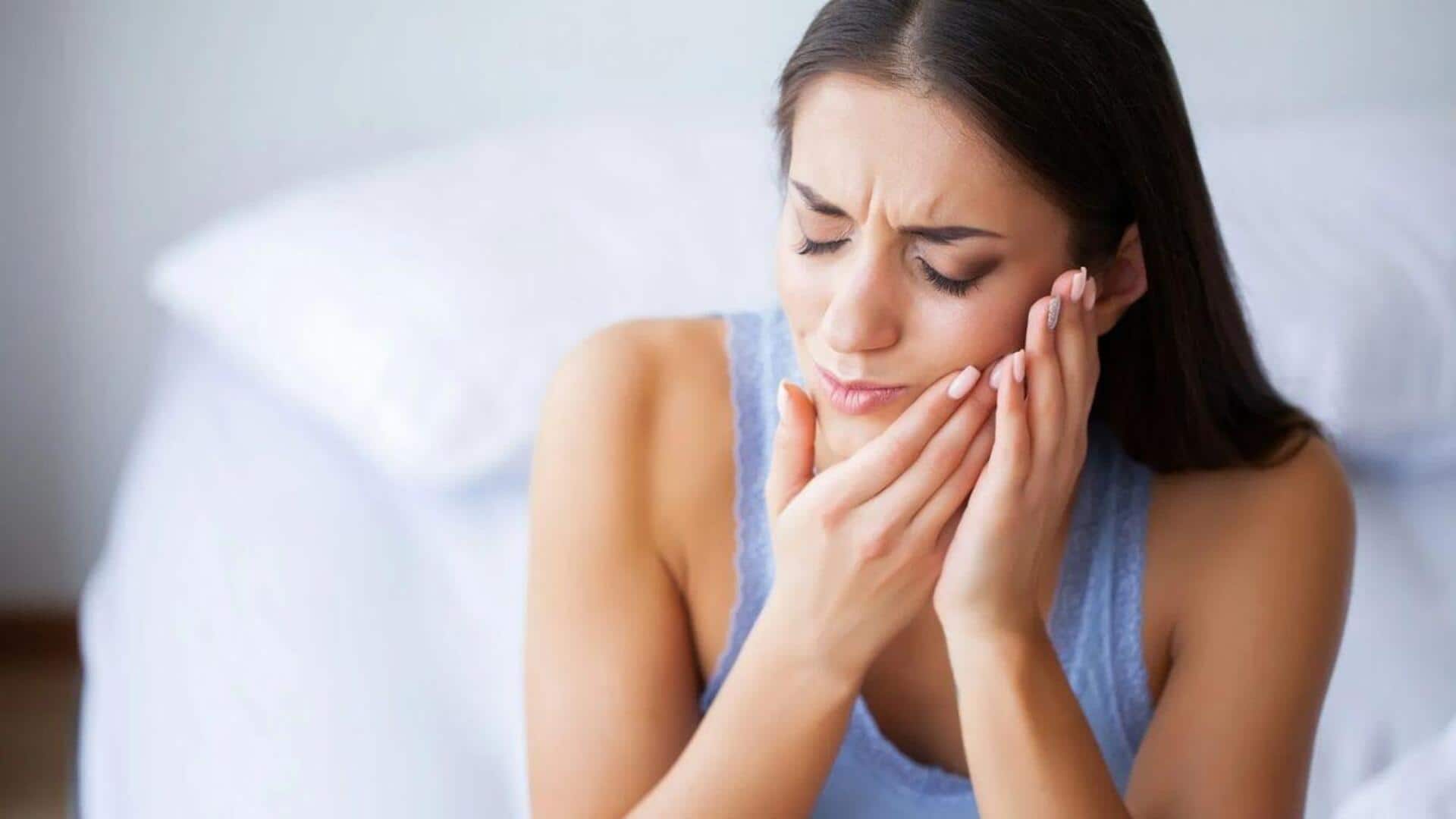 இந்த வீட்டு வைத்திய முறைகளை கொண்டே எளிதில் பல்வலியை போக்கலாம்