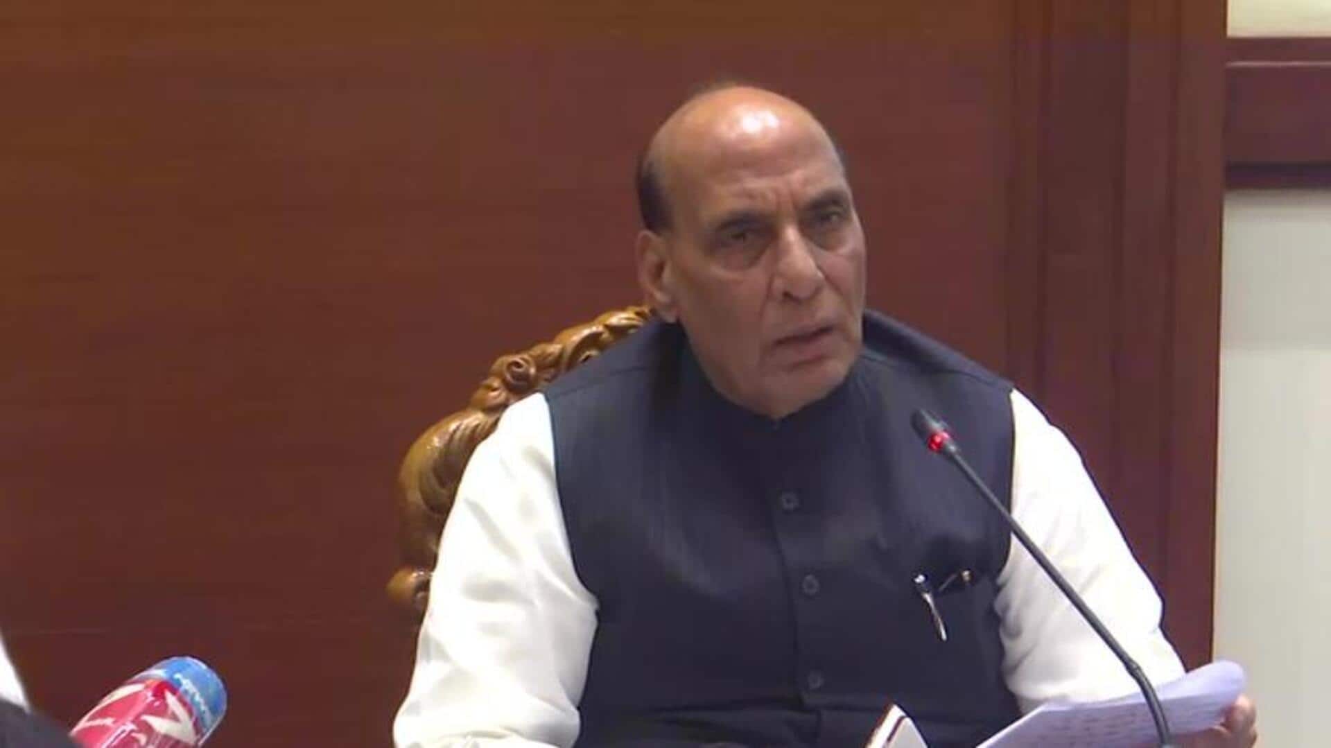 சென்னையில் புயல் பாதிப்புகளை ஆய்வு செய்த பின், முதல்வரை சந்தித்தார் மத்திய அமைச்சர் ராஜ்நாத் சிங்