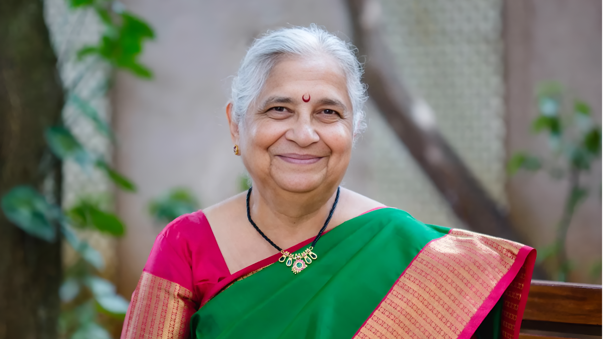 வாழ்க்கையைப் பற்றிய புரிதல்களை வாசகர்களுக்குத் தரும் சுதா மூர்த்தியின் இந்த புத்தகங்களை படியுங்கள்