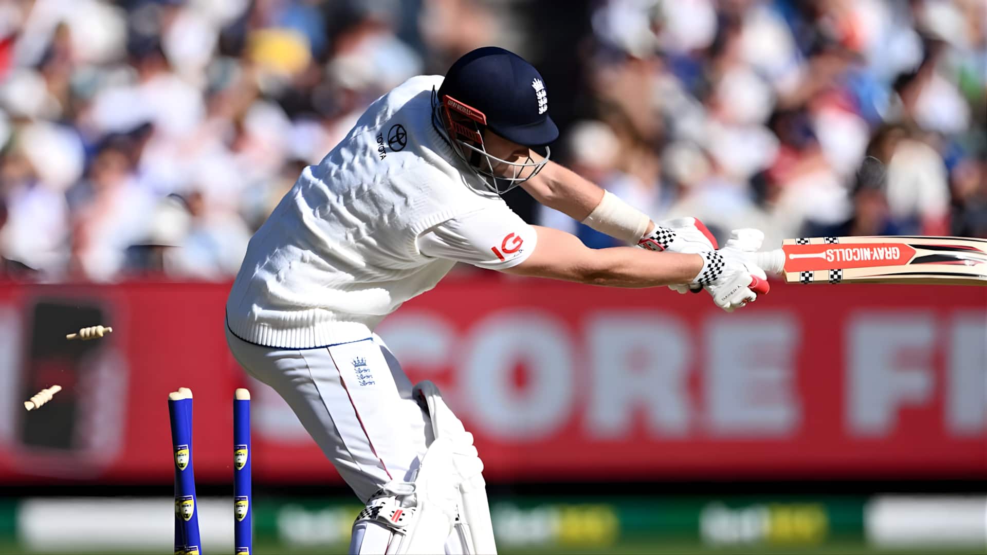 97 ஆண்டு கால வரலாற்றில் கரும்புள்ளி: ஆஷஸ் டெஸ்டில் ஆஸ்திரேலியாவின் மோசமான பேட்டிங் சாதனை; ரசிகர்கள் அதிர்ச்சி