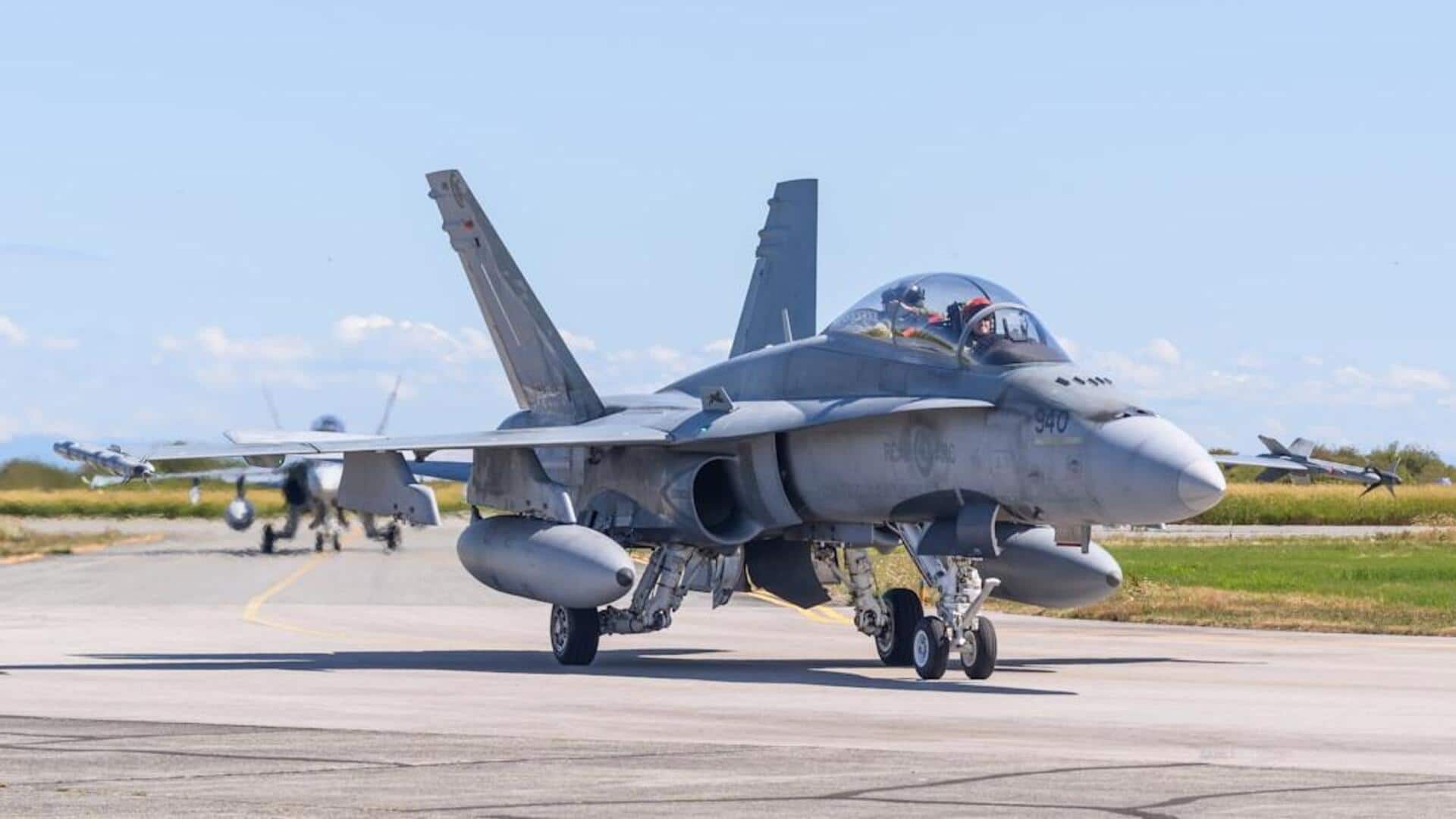 பாகிஸ்தானுக்கு $686 மில்லியன் F-16 போர் விமான ஆதரவு தொகுப்புக்கு அமெரிக்கா ஒப்புதல்