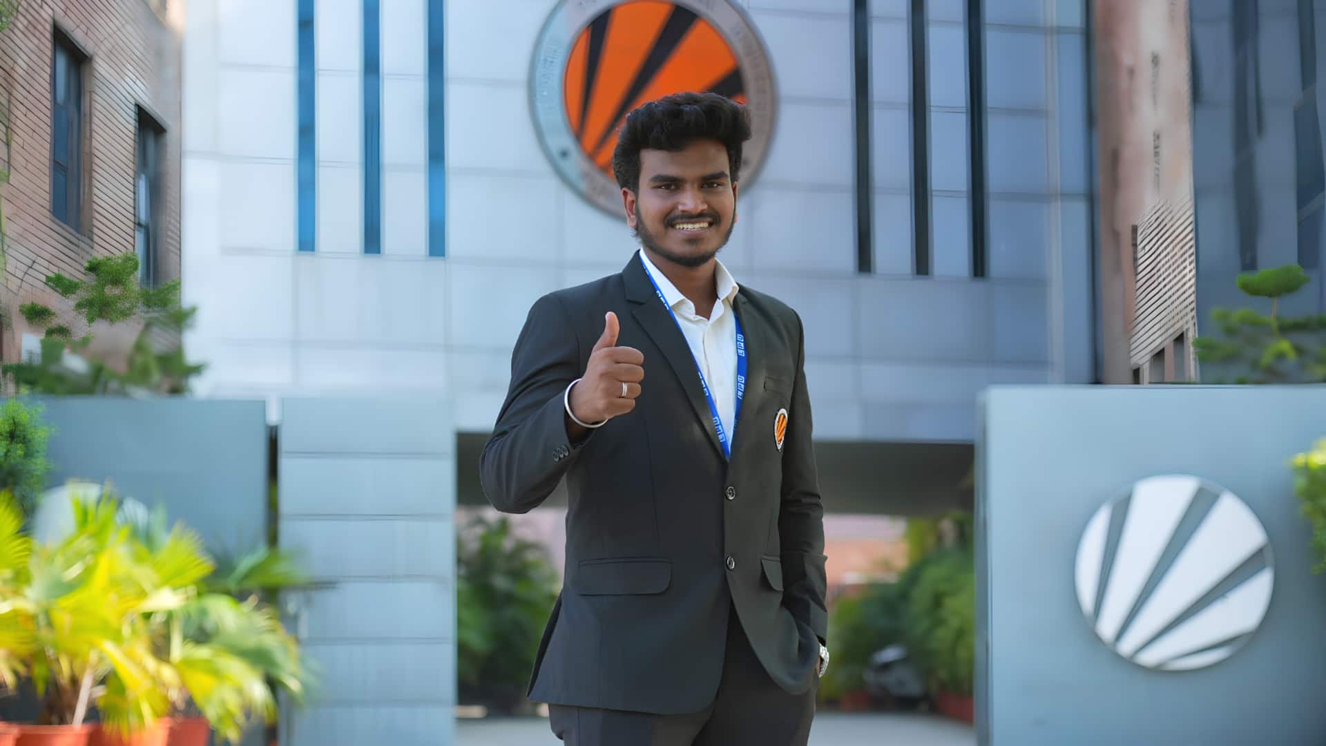 69 நாடுகளை எதிர்த்துப் போட்டியிட்டு சாதனை! உலகத்திறன் போட்டியில் ஜொலித்த இந்திய மாணவர் நிகிலன்