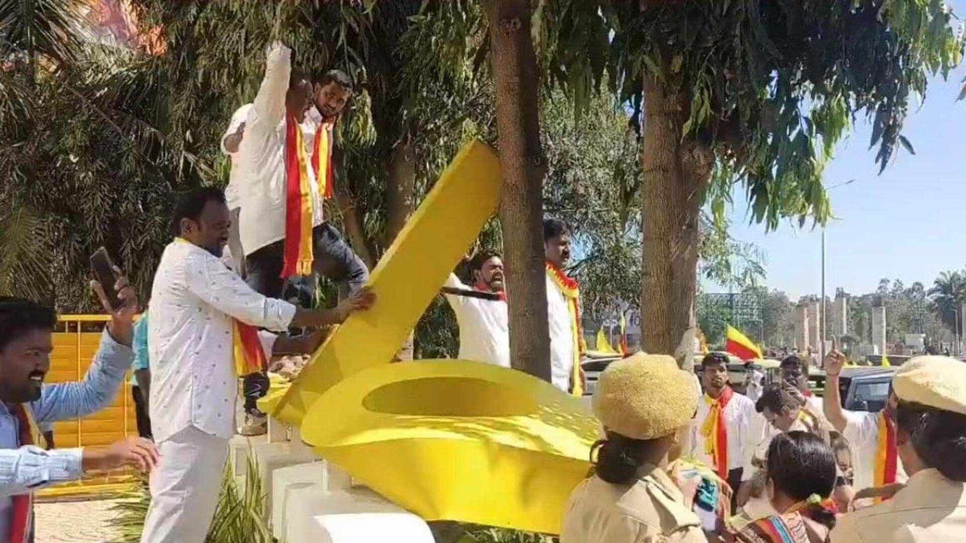 கடைகளின் சைன்போர்டுகளில் கன்னடா கட்டாயம்: கலவர பூமியான பெங்களூர் வீதிகள்