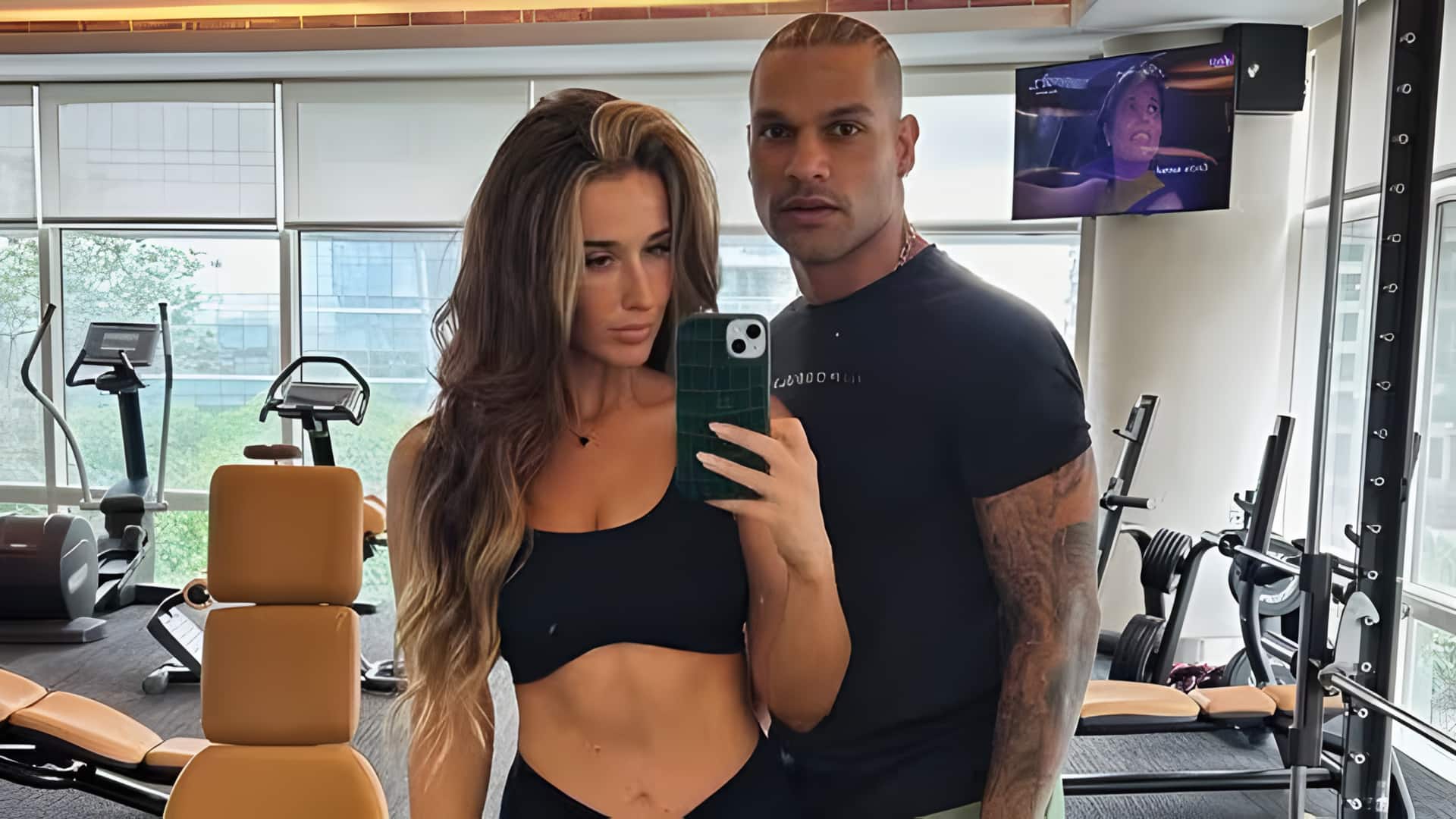 பிரபல கிரிக்கெட் வீரர் ஷிகர் தவான், ஐயர்லாந்தின் காதலி சோஃபி ஷைனை பிப்ரவரியில் கரம்பிடிக்கிறார்