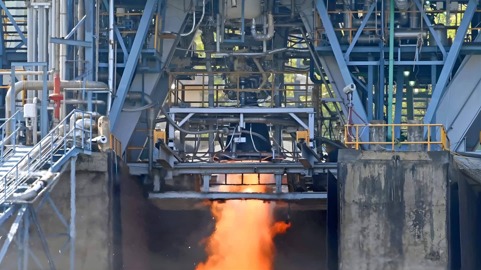 விண்ணைத் தொடத் தயாராகும் ககன்யான்! மகேந்திரகிரியில் 22 டன் உந்துவிசை கொண்ட என்ஜின் சோதனை வெற்றி